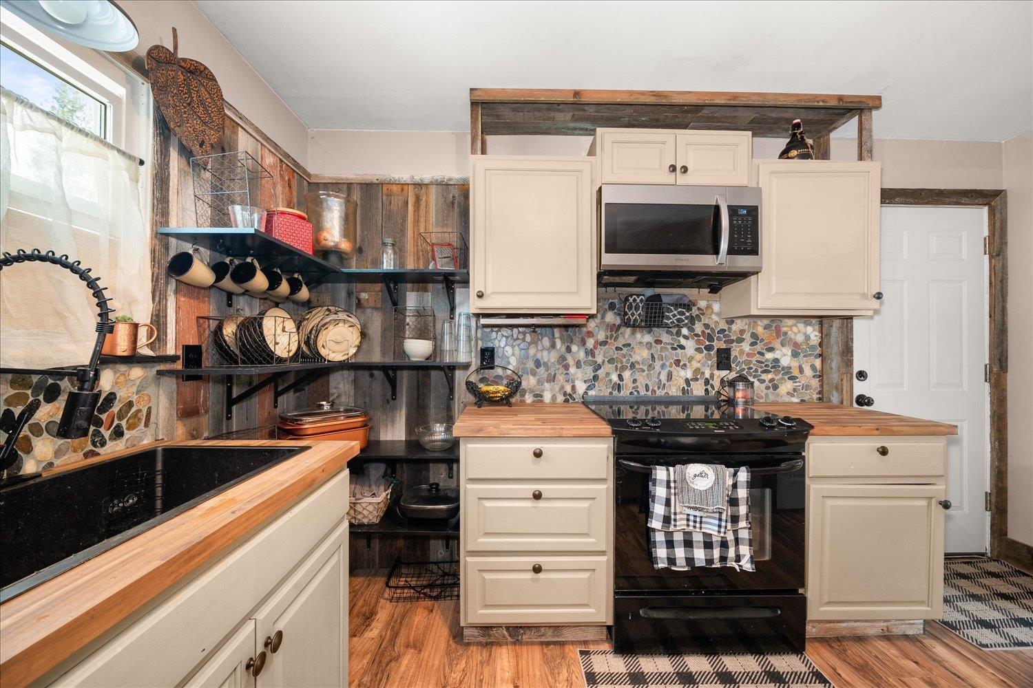 1323 E 41st Ave - Photo 14