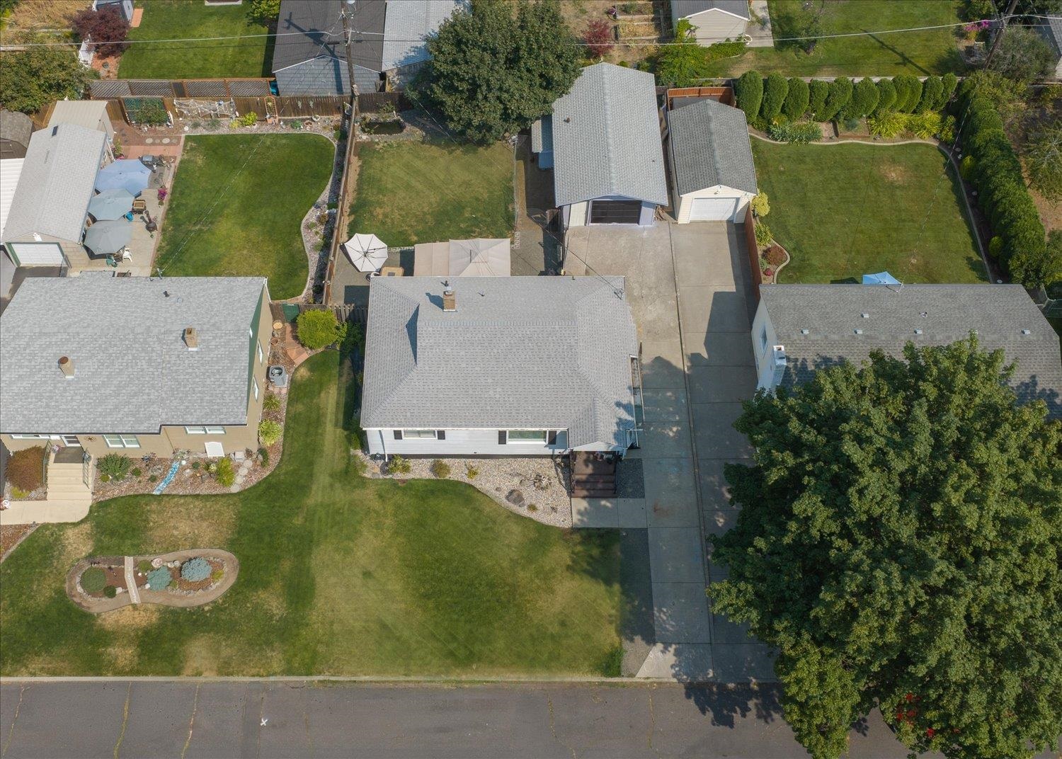 1323 E 41st Ave - Photo 40