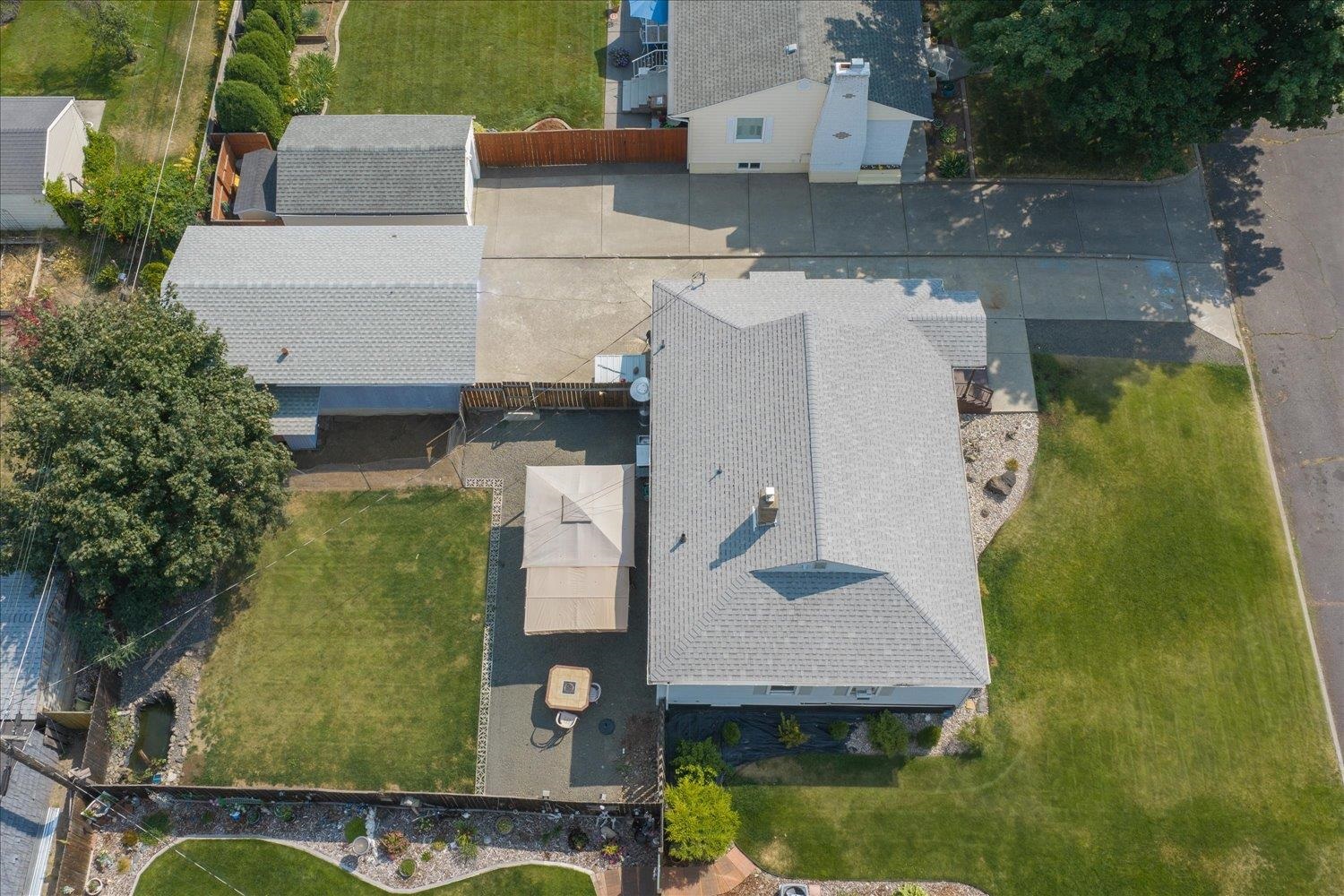 1323 E 41st Ave - Photo 41
