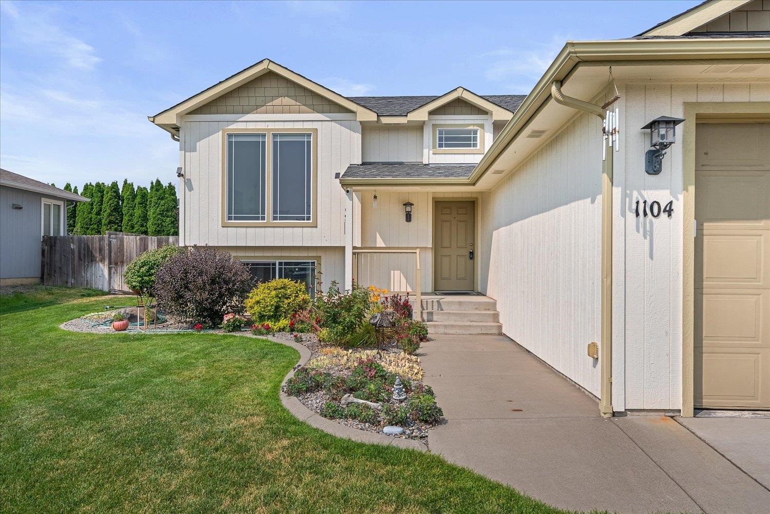 1104 S Antelope St - Photo 3