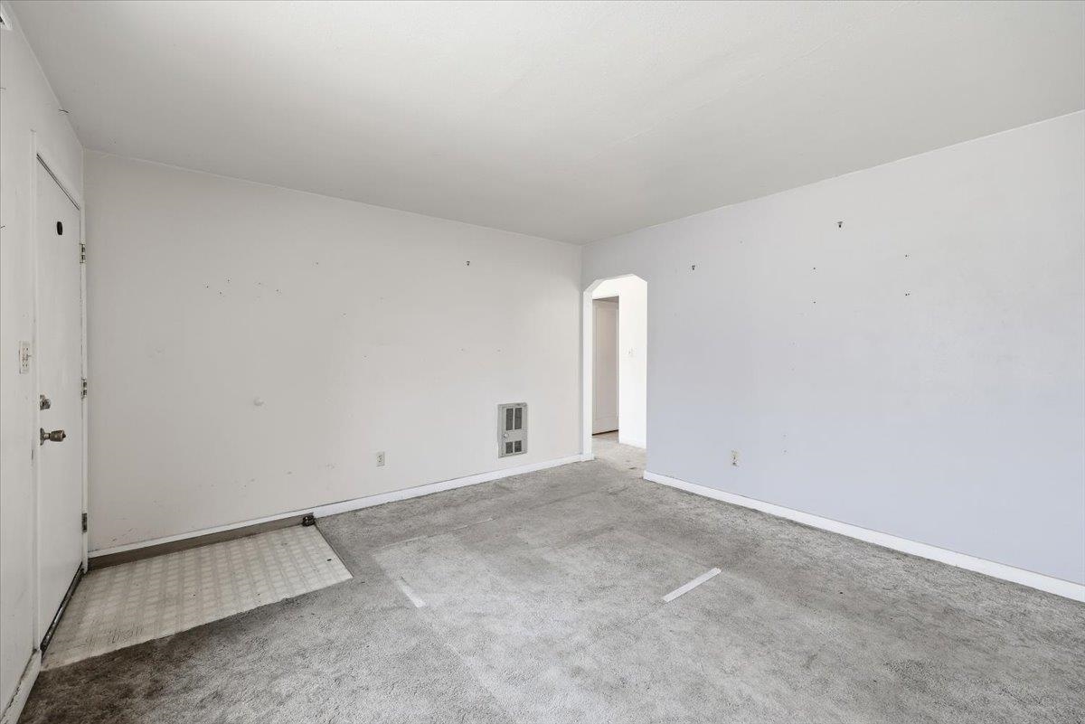 1828 N Nelson St - Photo 6