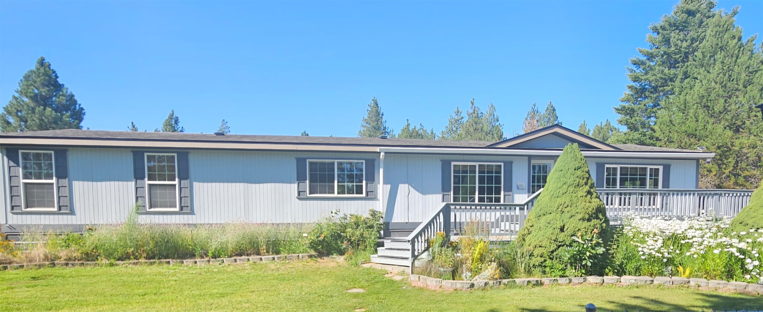 40218 N NEWPORT Hwy - Photo 1