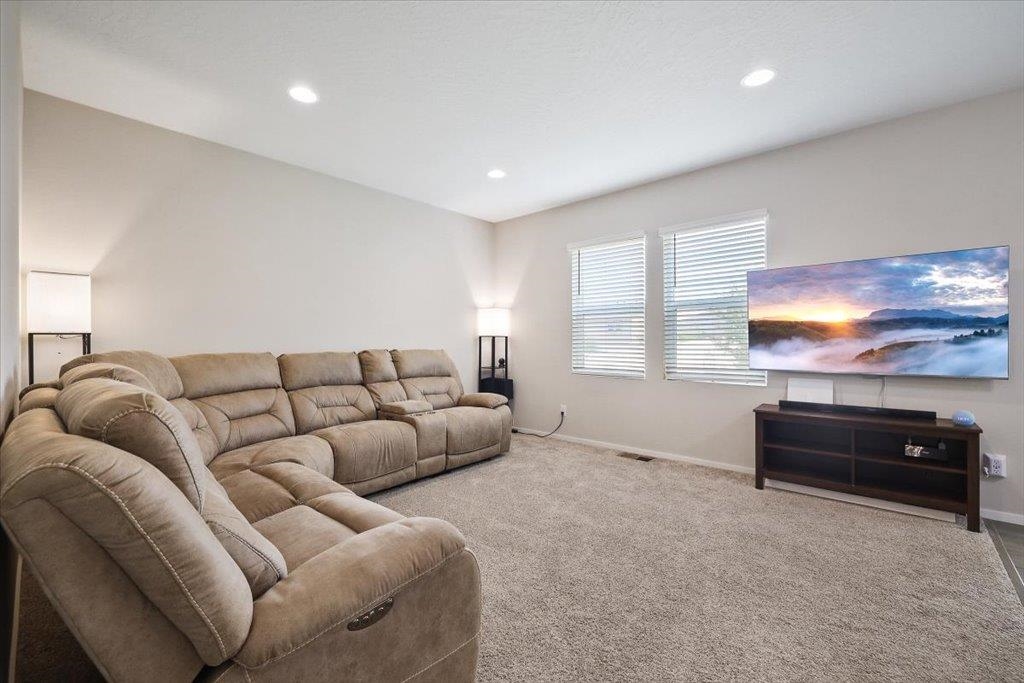 1025 S Bannen Rd - Photo 4