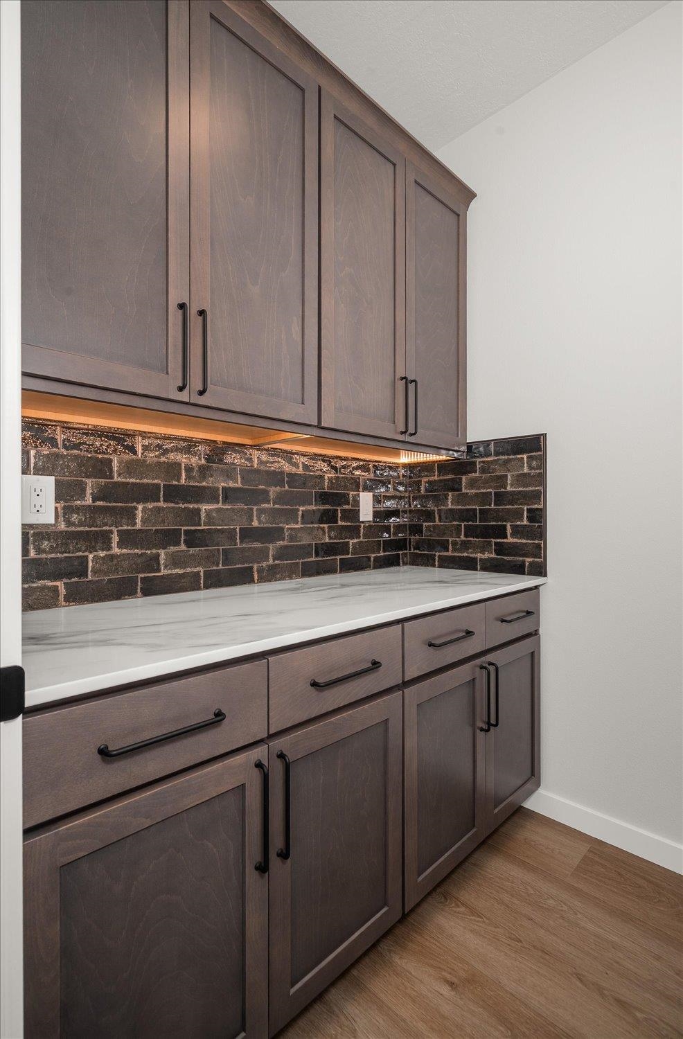 12242 N VALENCIA Ave - Photo 10