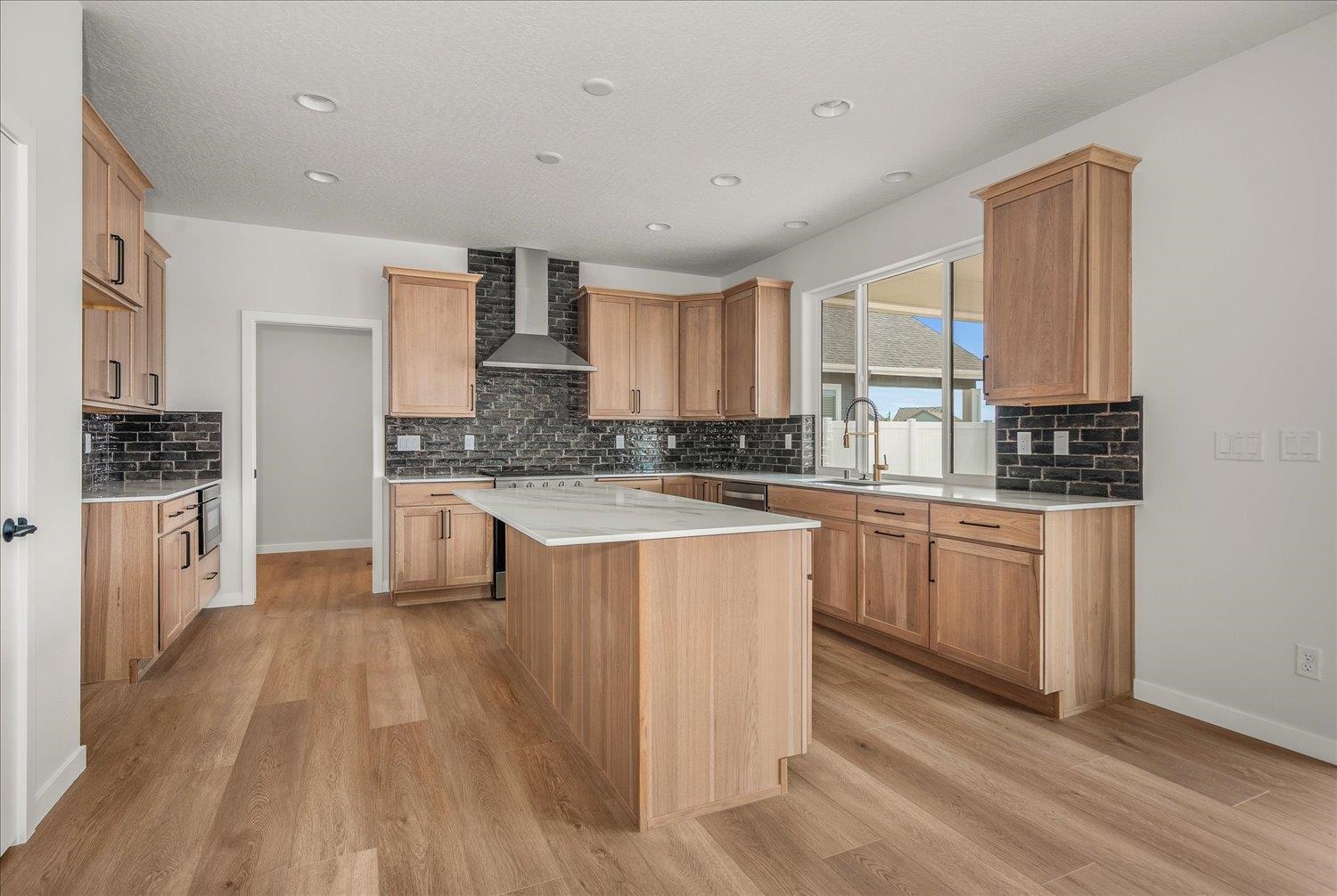 12242 N VALENCIA Ave - Photo 14