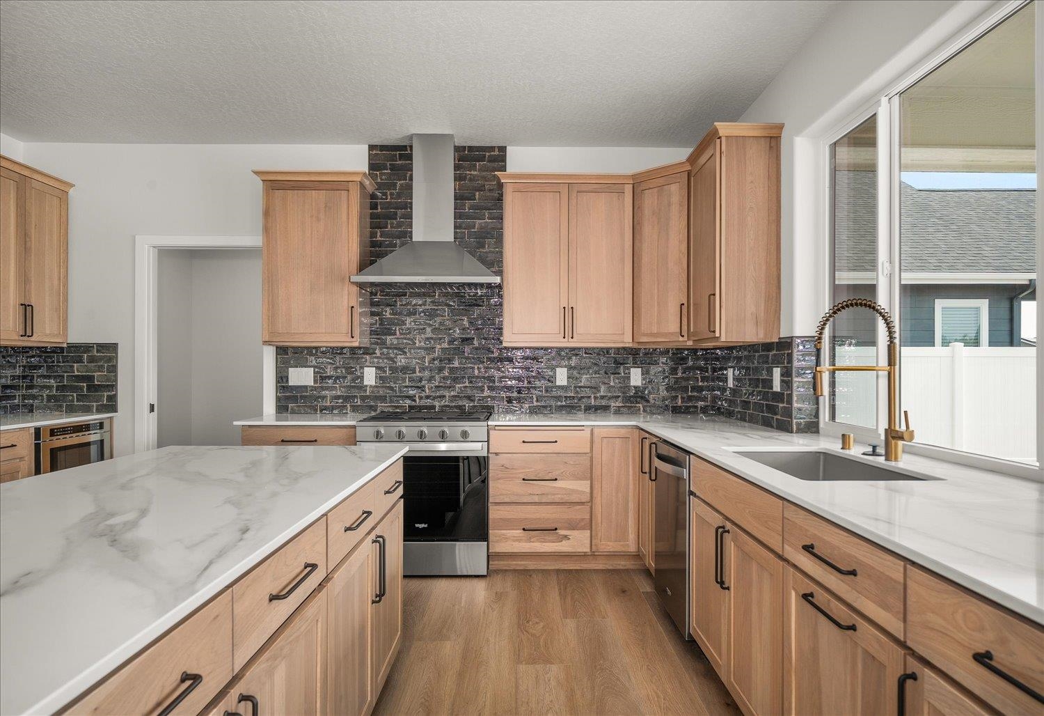 12242 N VALENCIA Ave - Photo 15