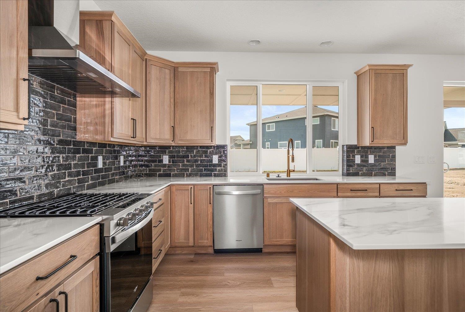 12242 N VALENCIA Ave - Photo 16