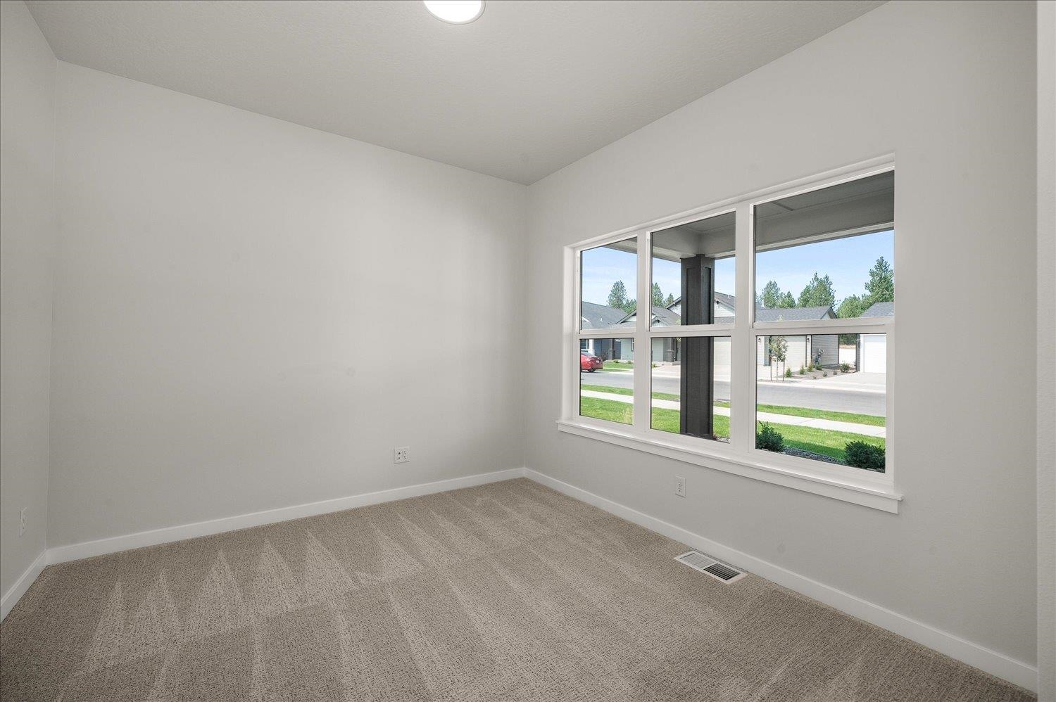 12242 N VALENCIA Ave - Photo 20