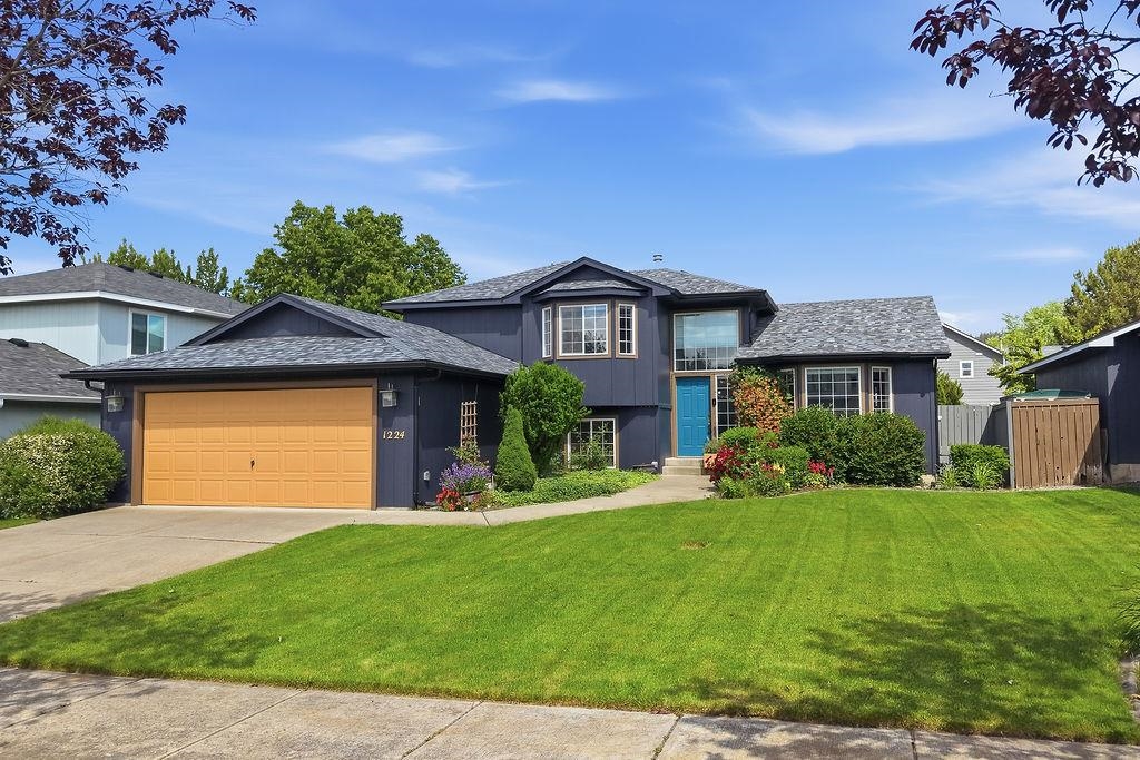 1224 N Stevenson Rd - Photo 2