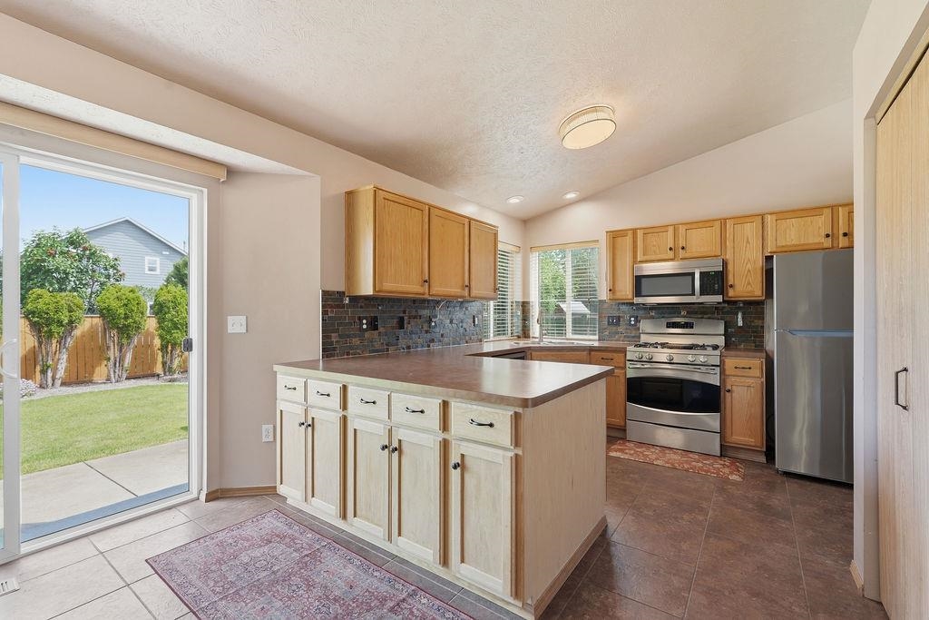 1224 N Stevenson Rd - Photo 11