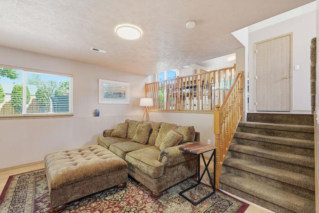 1224 N Stevenson Rd - Photo 23