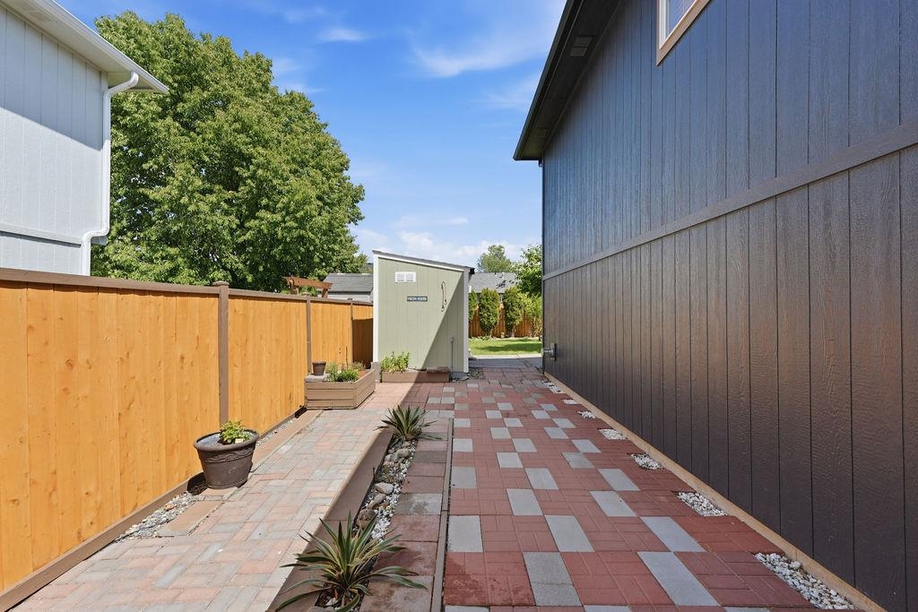 1224 N Stevenson Rd - Photo 40