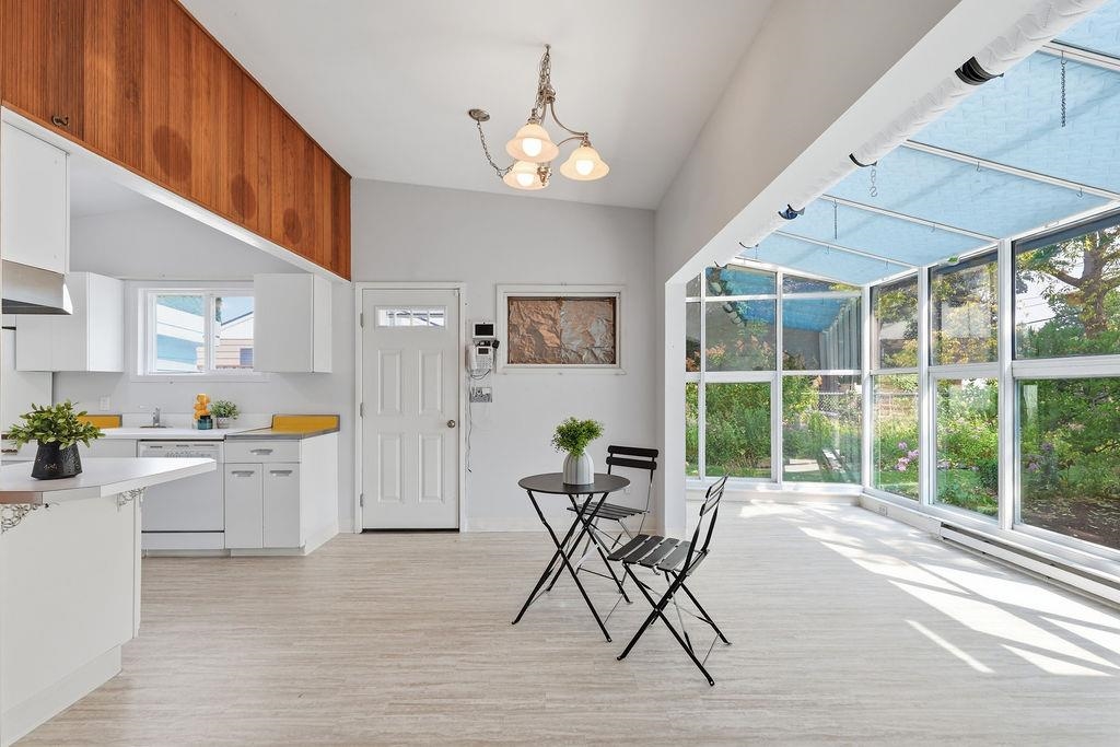 13120 E 11th Ave - Photo 19