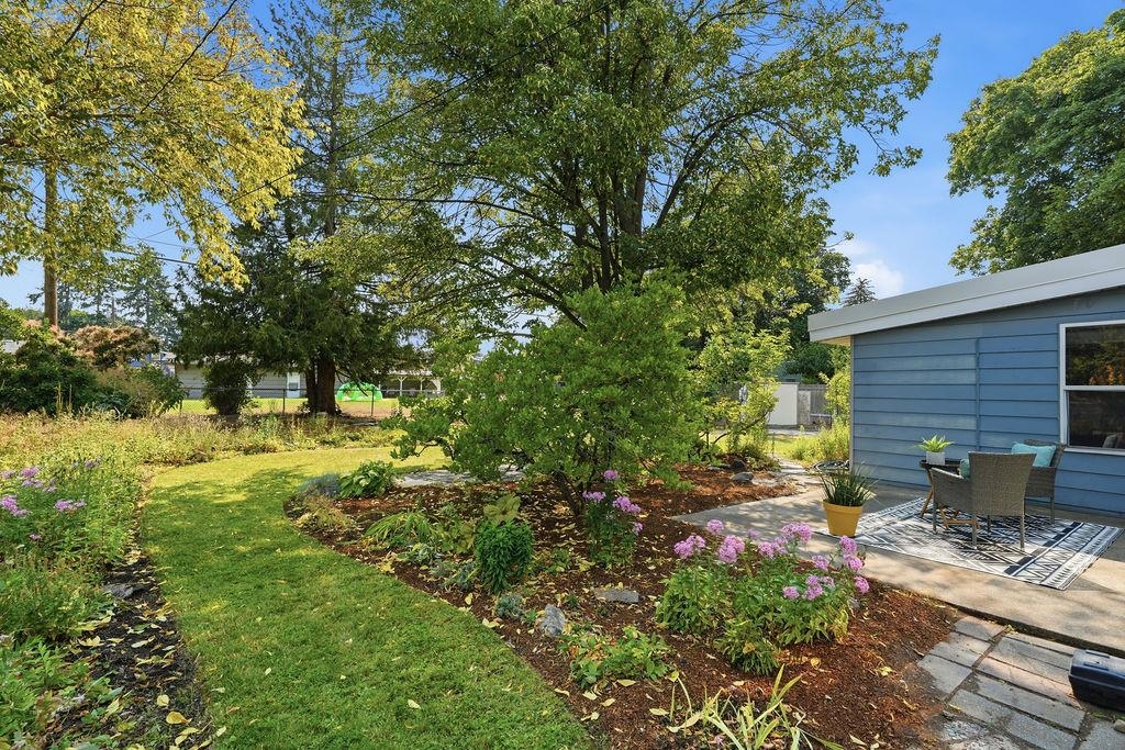 13120 E 11th Ave - Photo 33