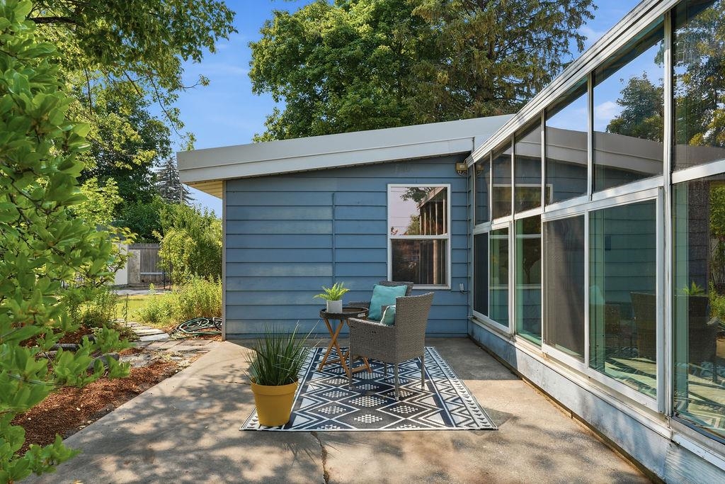 13120 E 11th Ave - Photo 34
