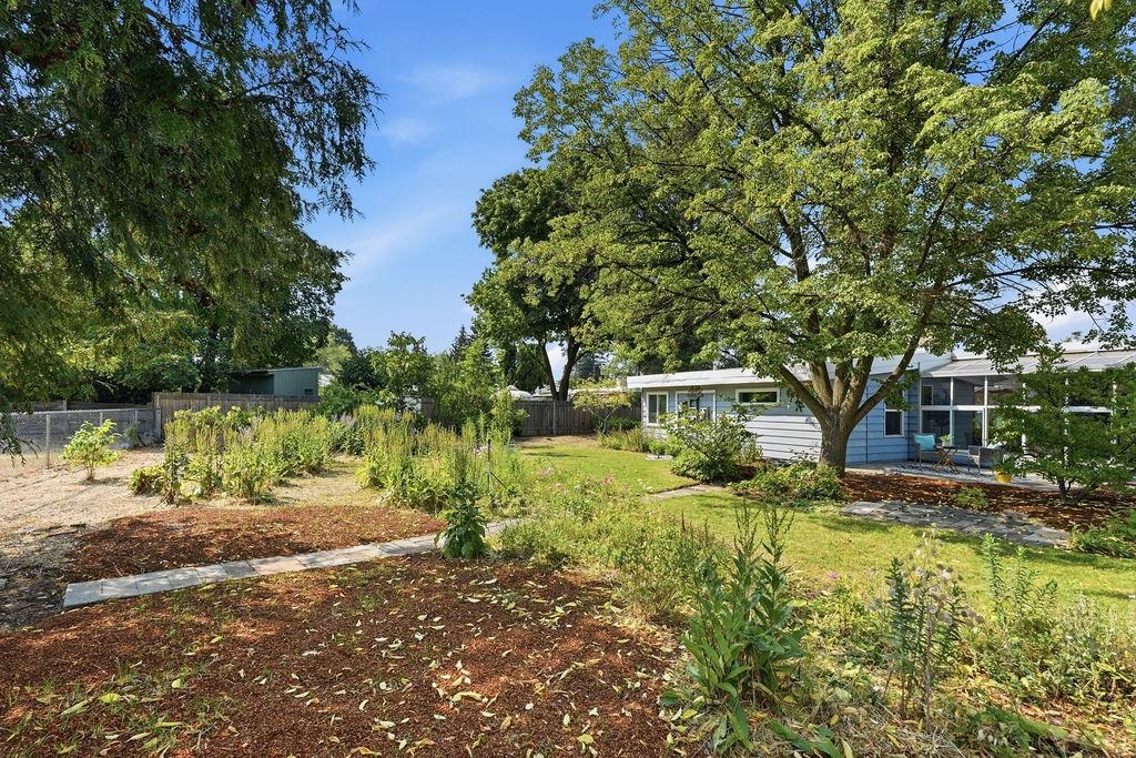 13120 E 11th Ave - Photo 42