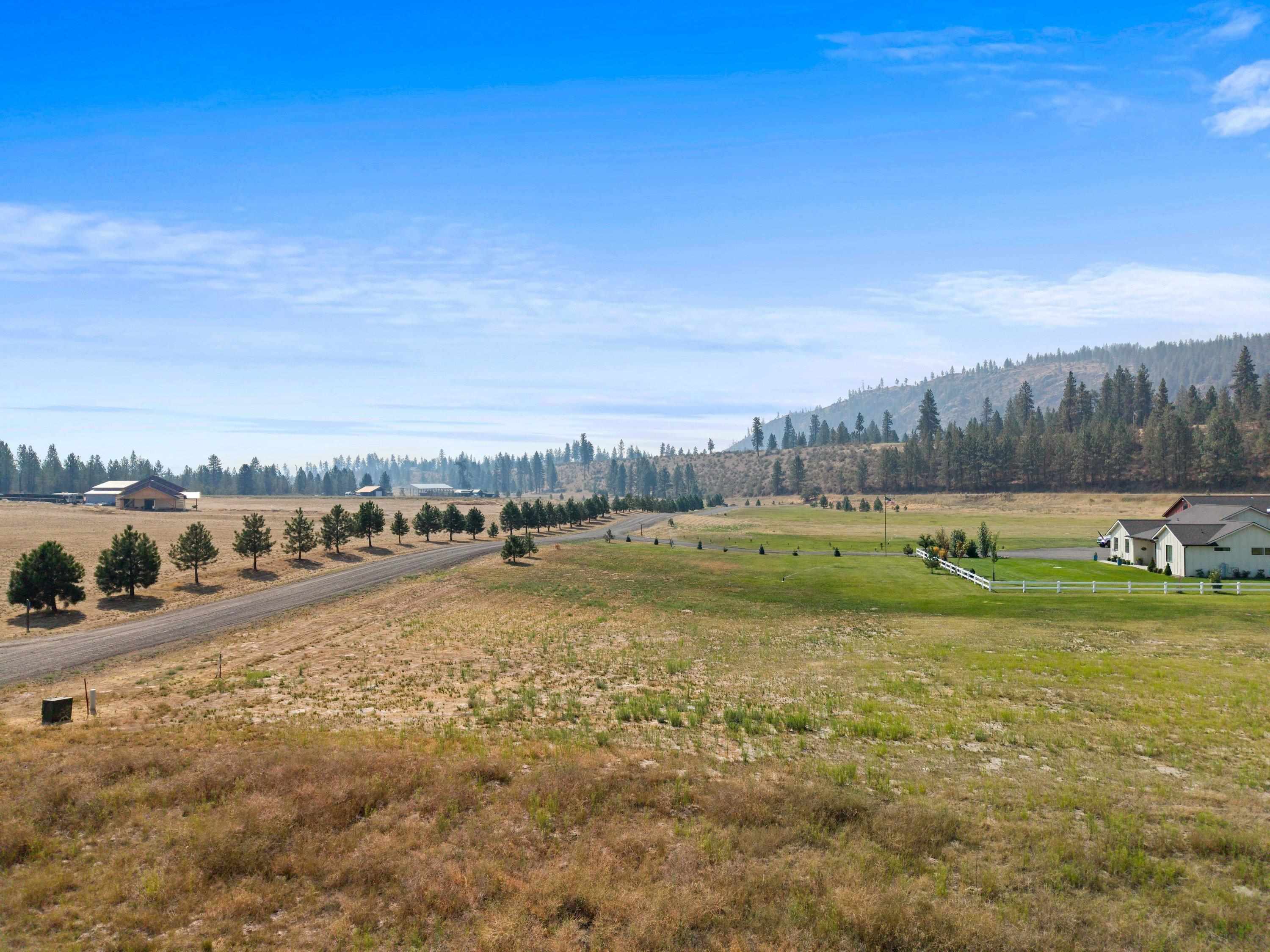 40289 N Barbara Ln - Photo 3