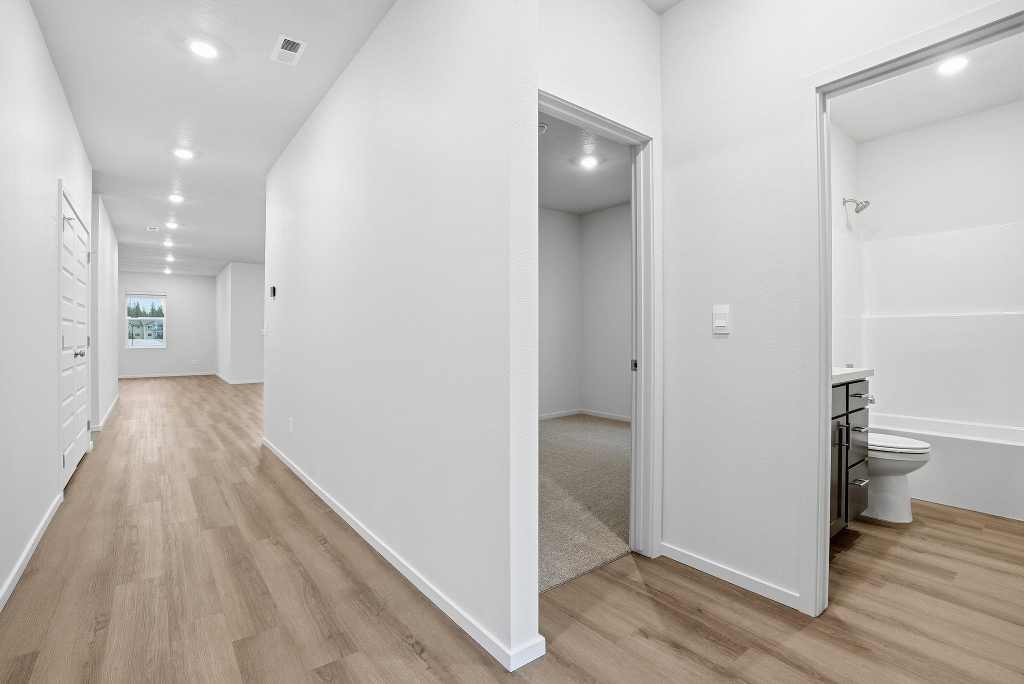 225 W Pheasant Bluff Ave - Photo 2