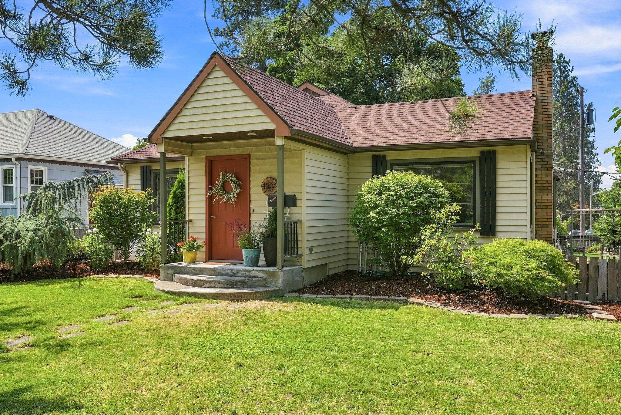 4204 S Conklin St - Photo 2
