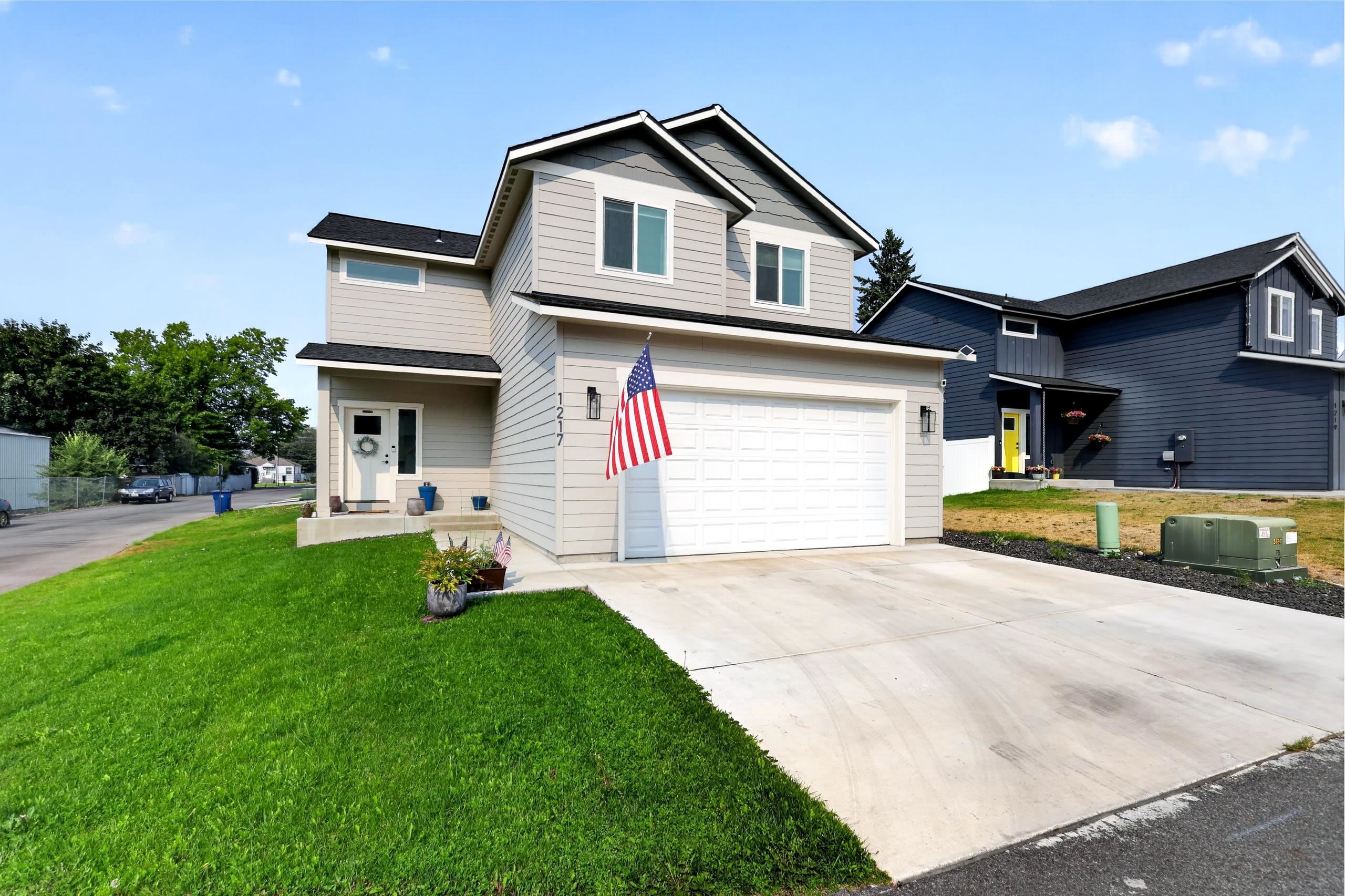 1217 N Walnut Ln - Photo 1