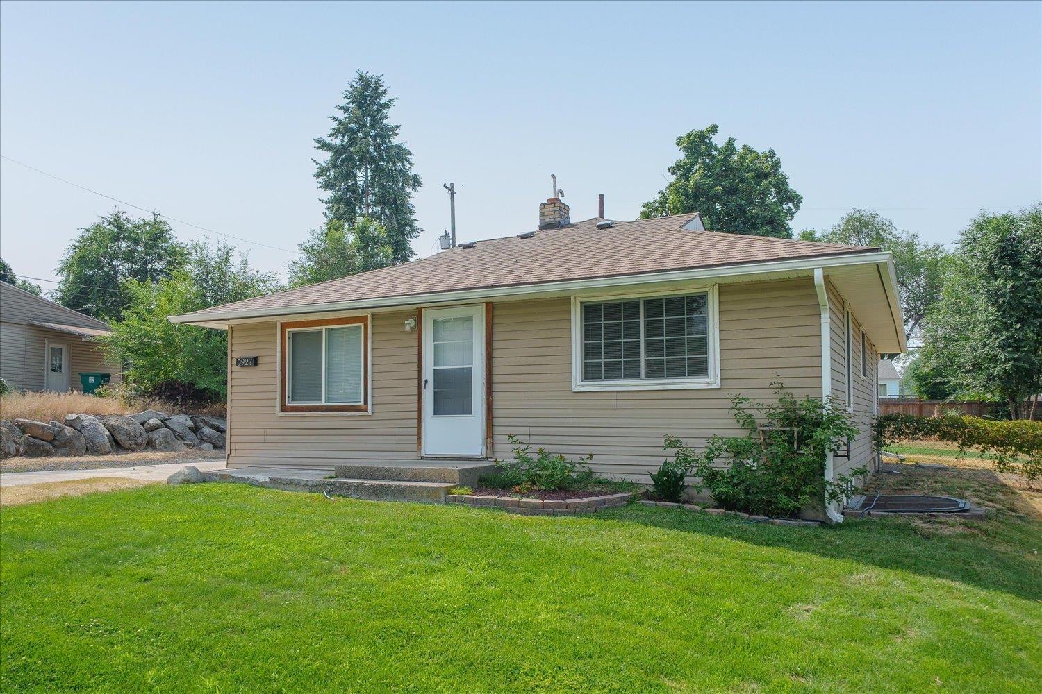 5927 N Cochran St - Photo 3