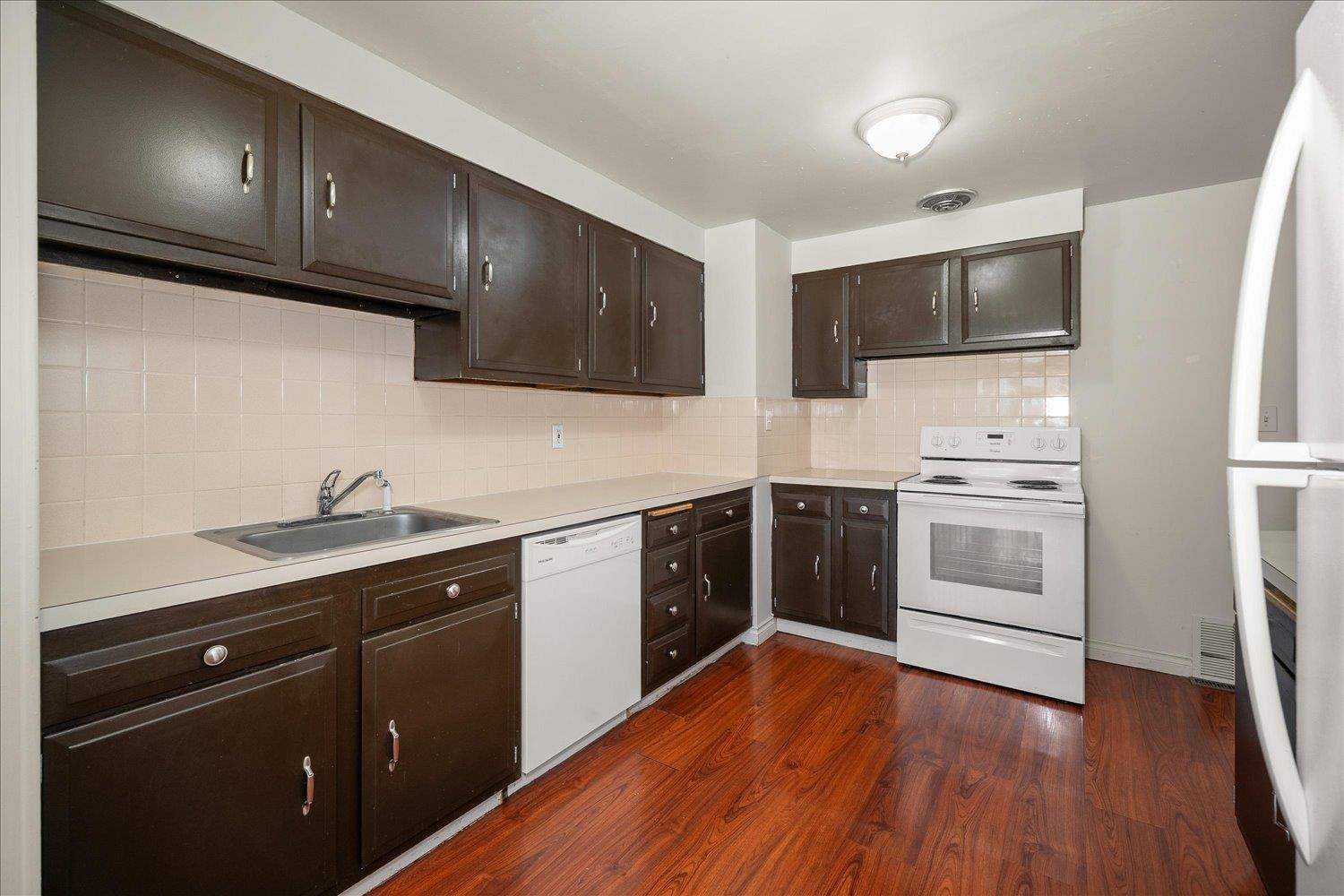 5927 N Cochran St - Photo 6