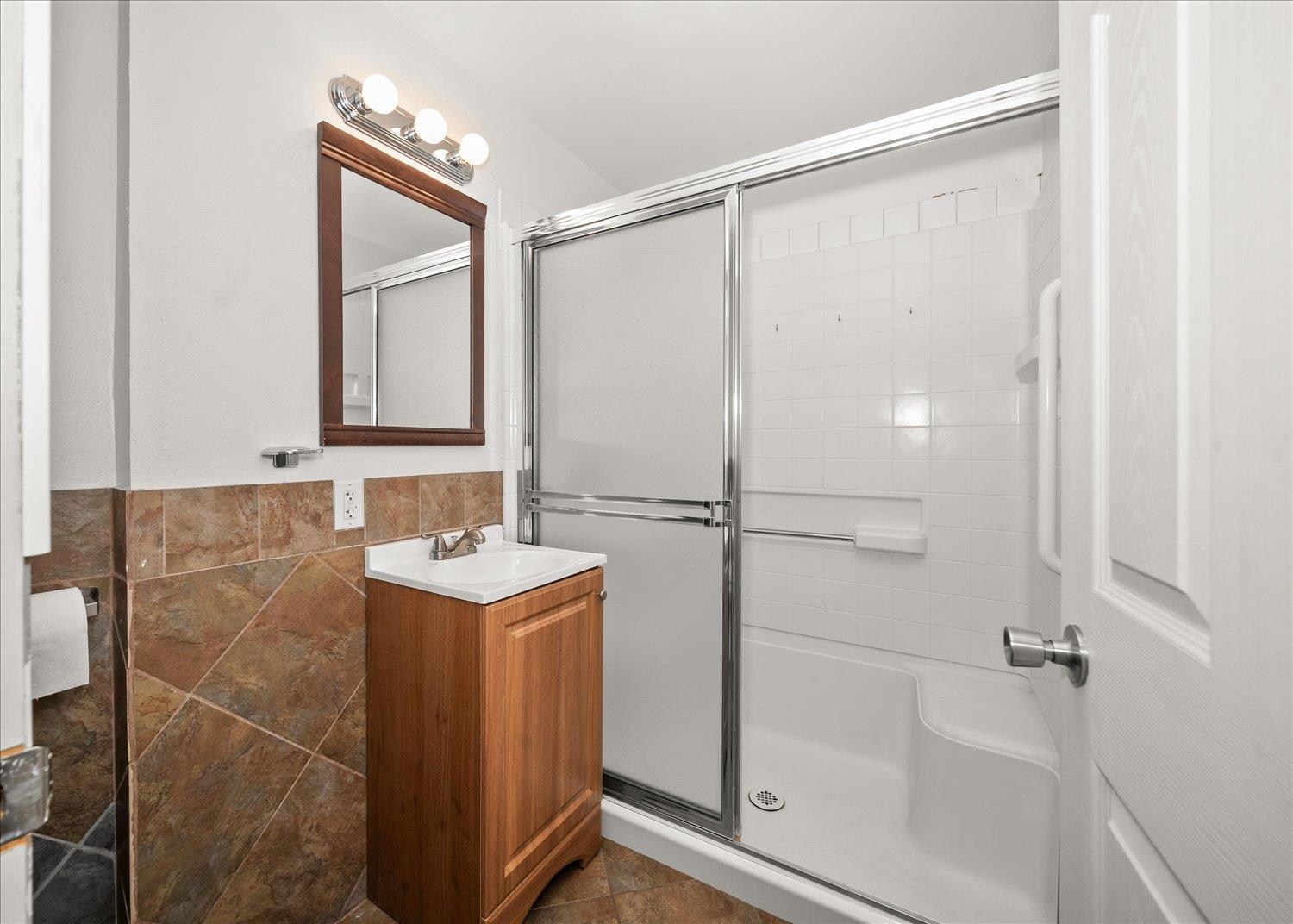 5927 N Cochran St - Photo 12