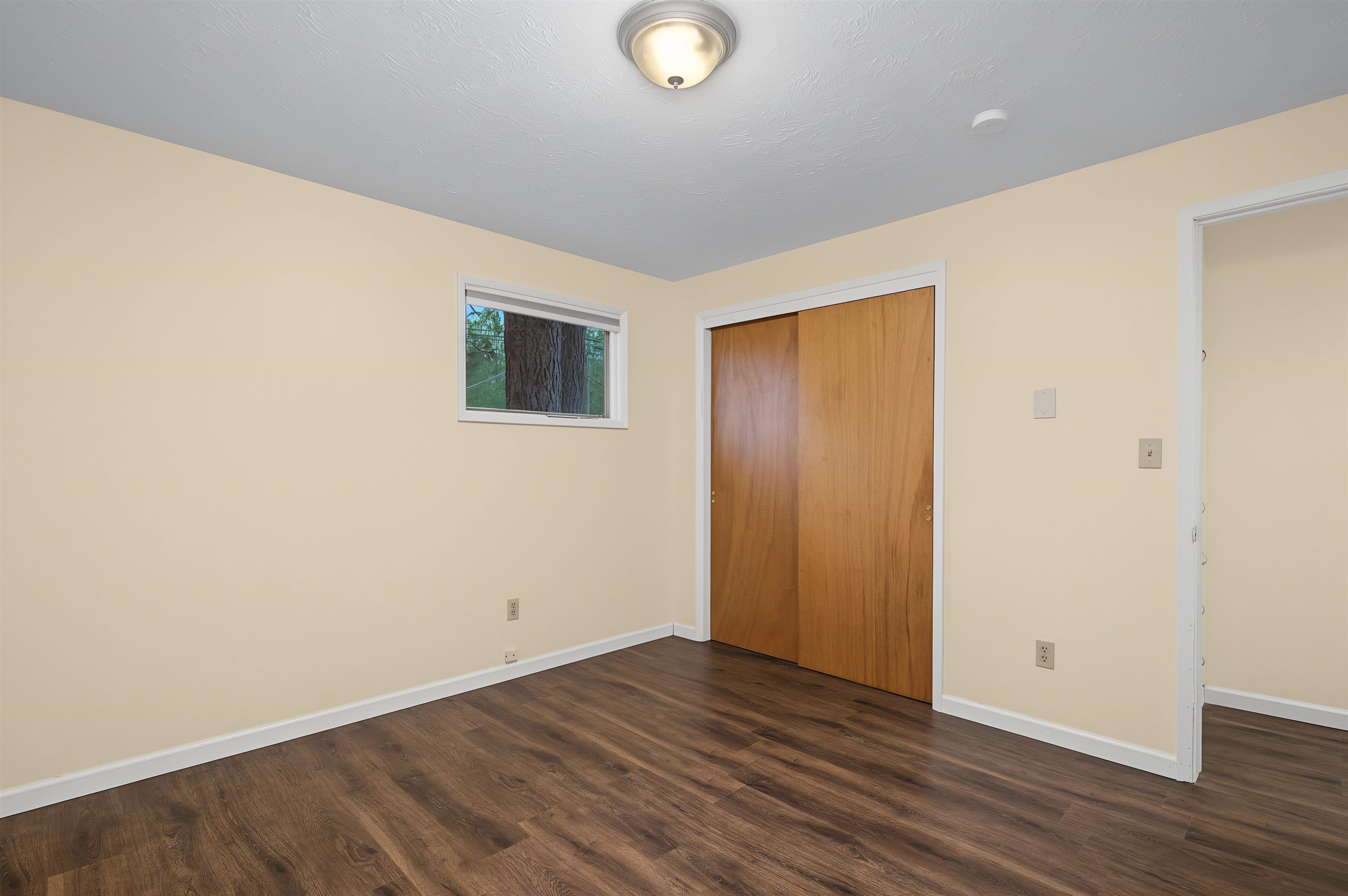8223 N HOWARD St - Photo 26