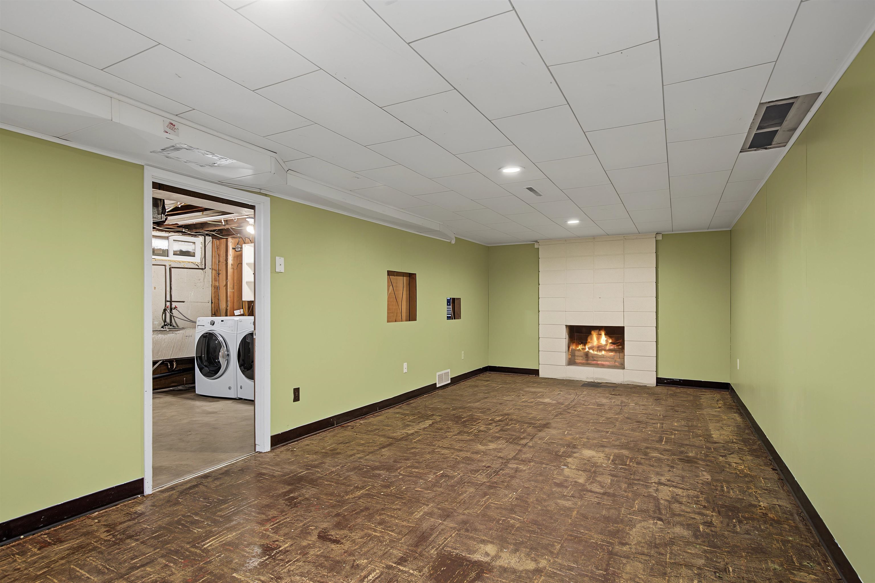 8223 N HOWARD St - Photo 29