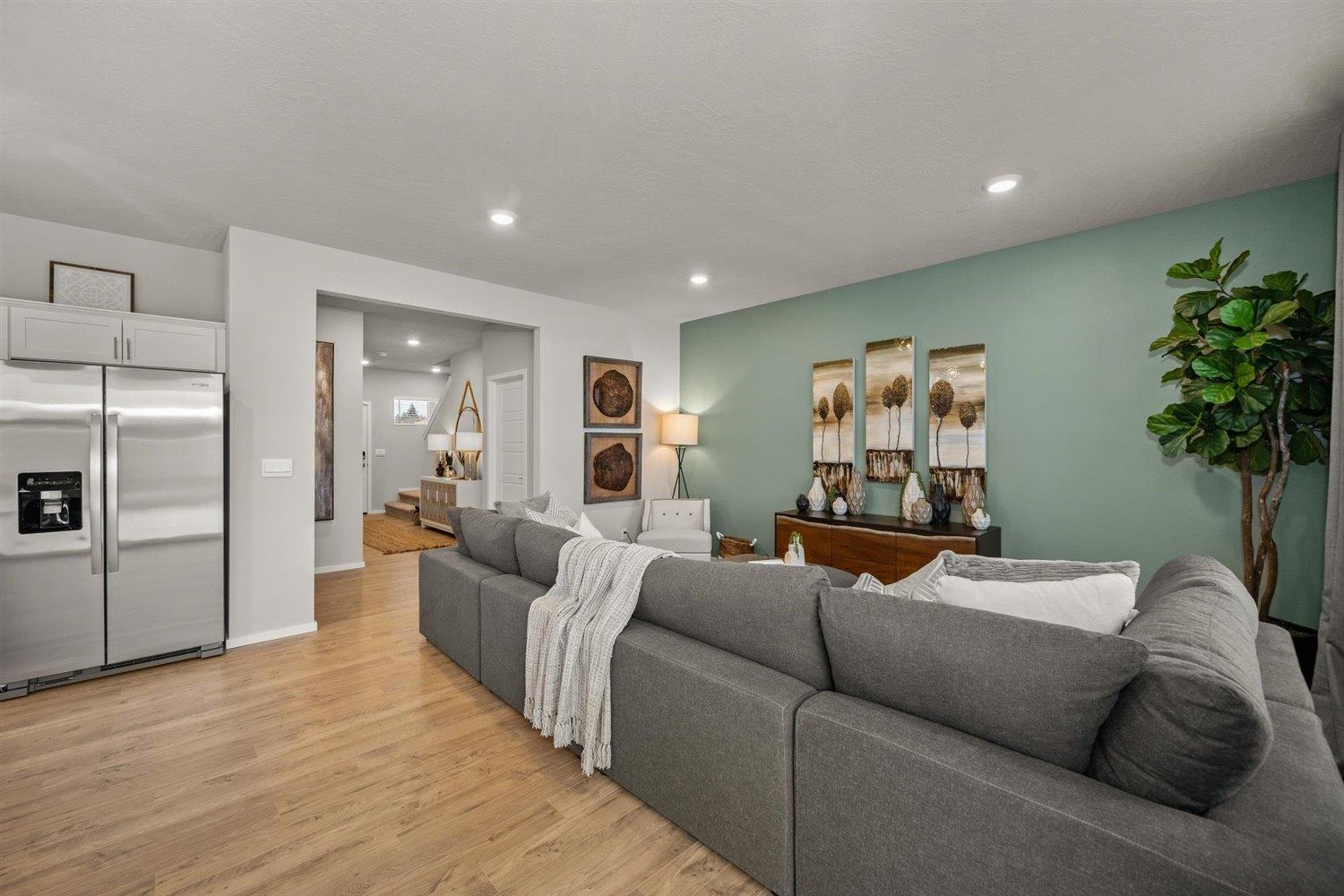 5796 S Bernard St - Photo 4