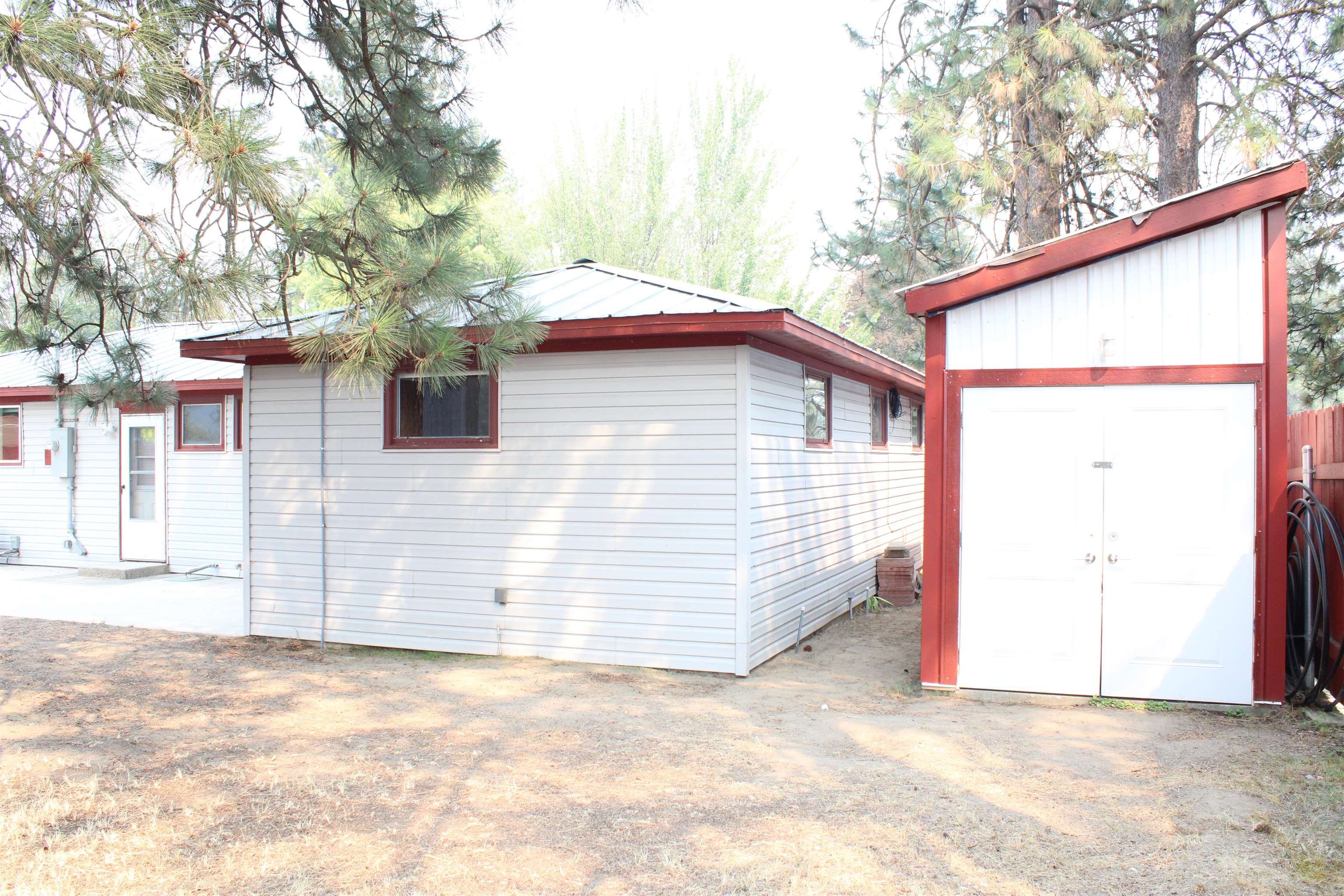 8223 N HOWARD St - Photo 45