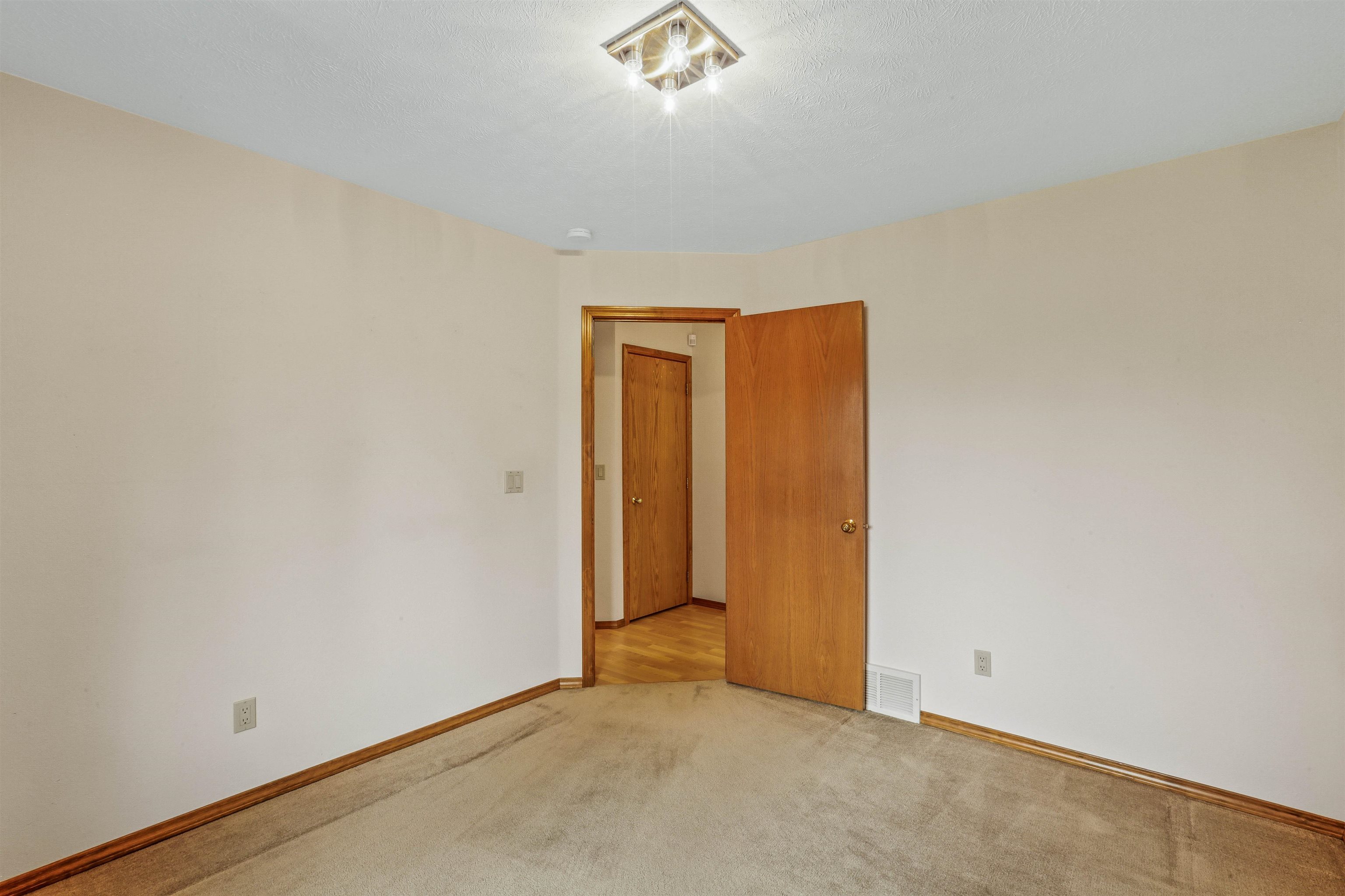 6922 W Johannsen Ave - Photo 22
