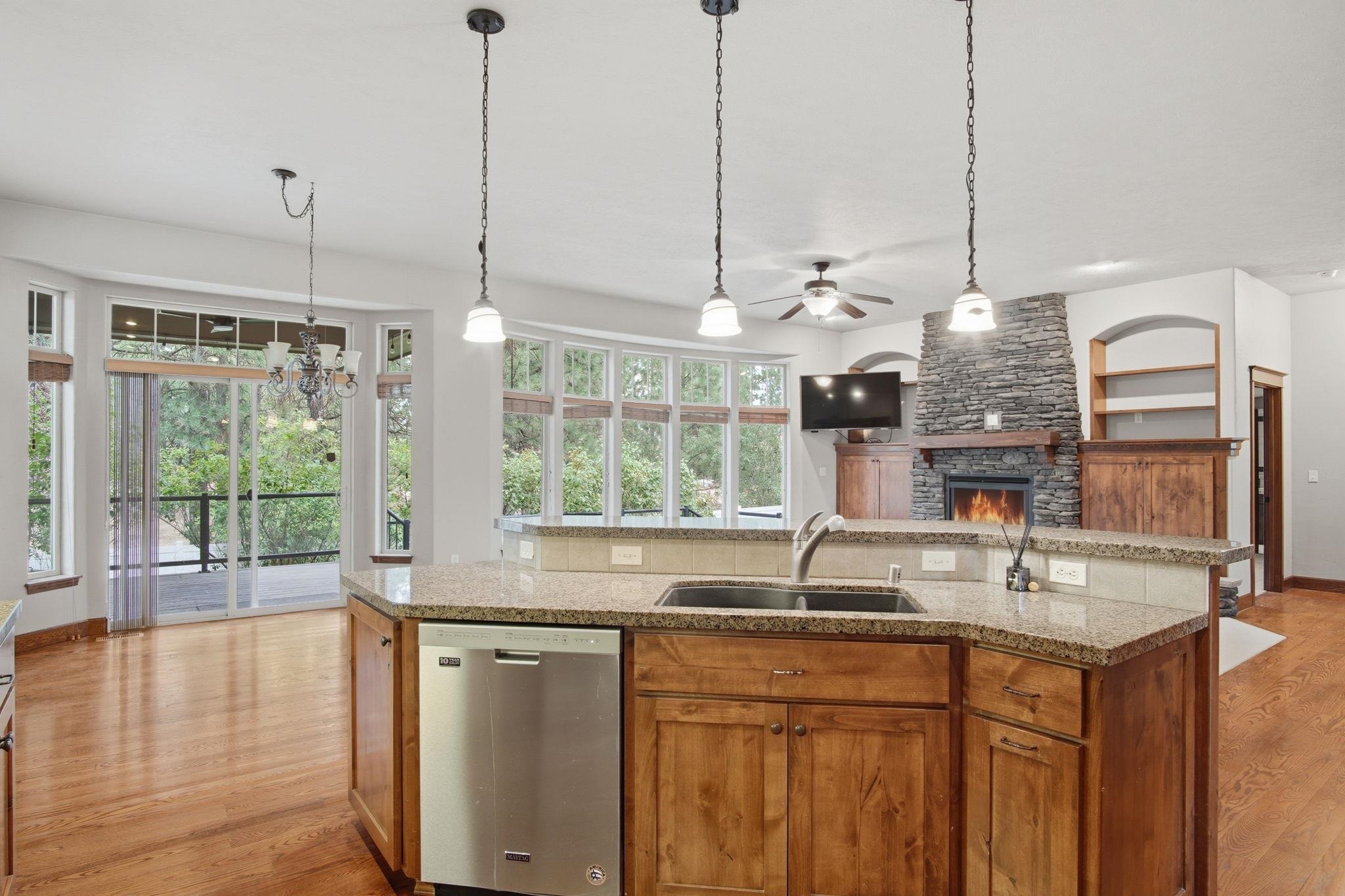 1610 W Panorama Ave - Photo 8