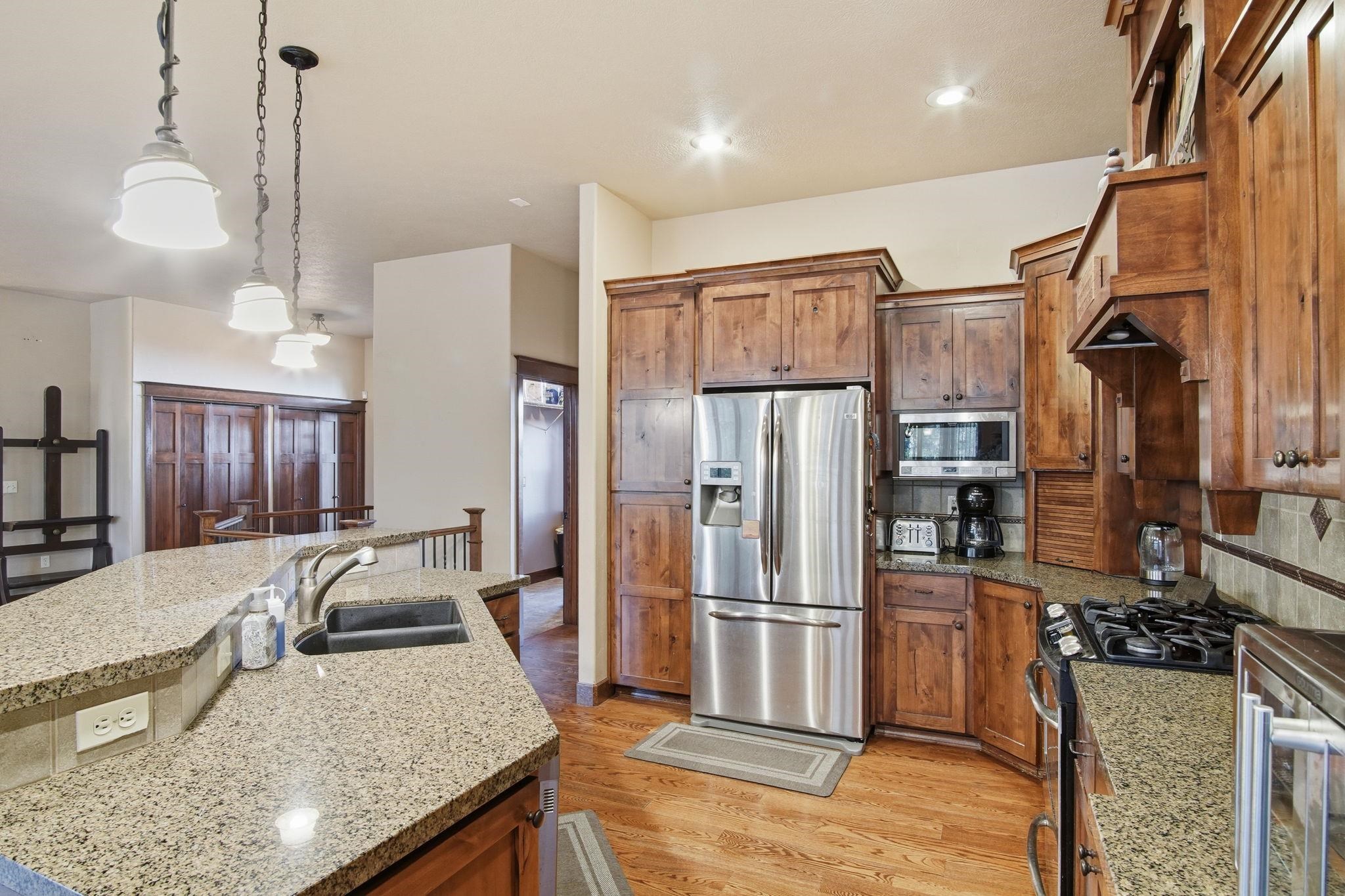 1610 W Panorama Ave - Photo 10