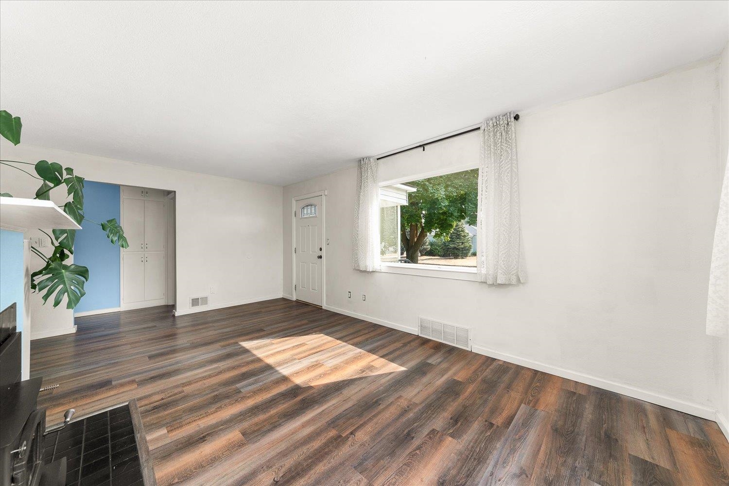 1803 N Cook St - Photo 6
