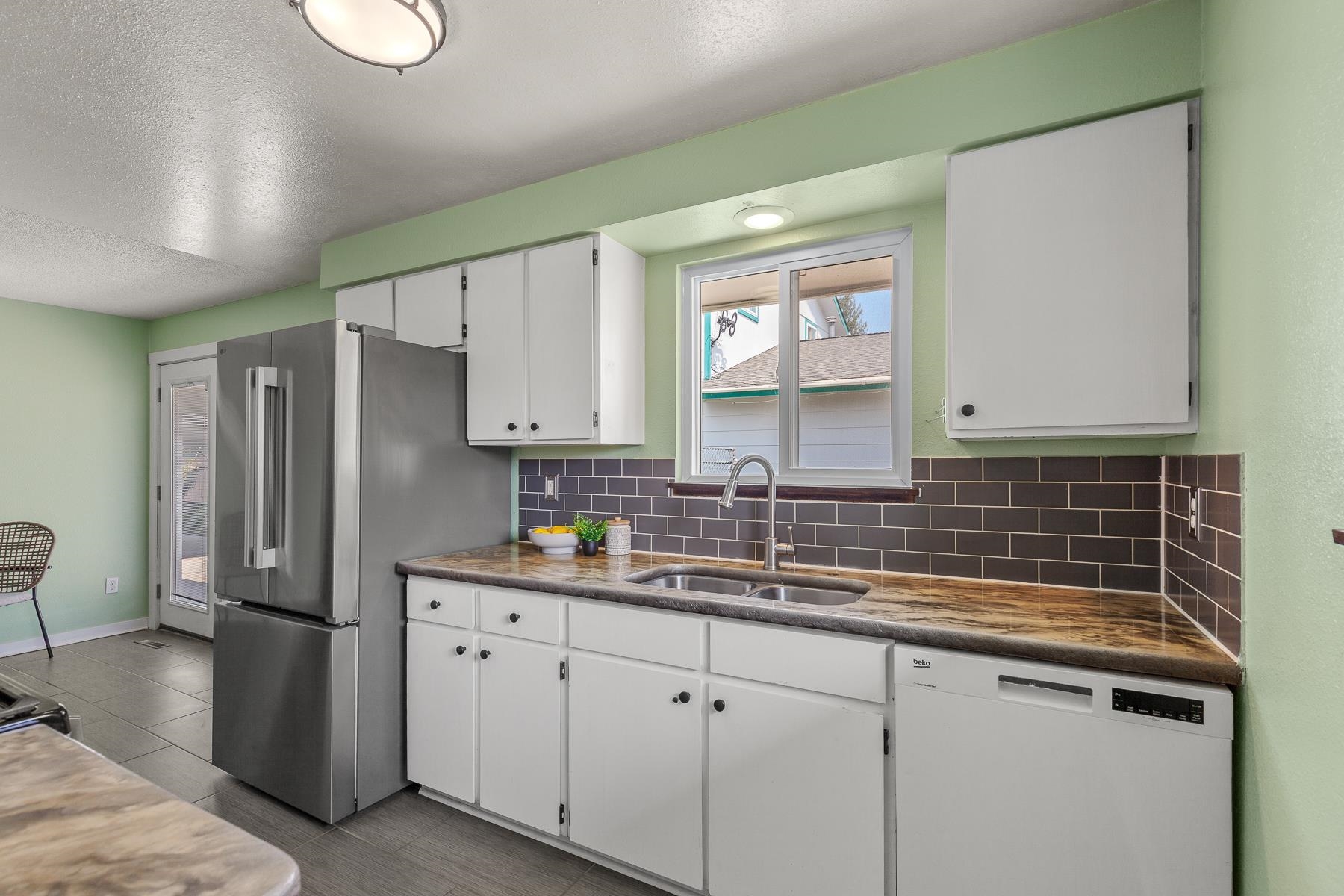 4318 W Queen Ave - Photo 10
