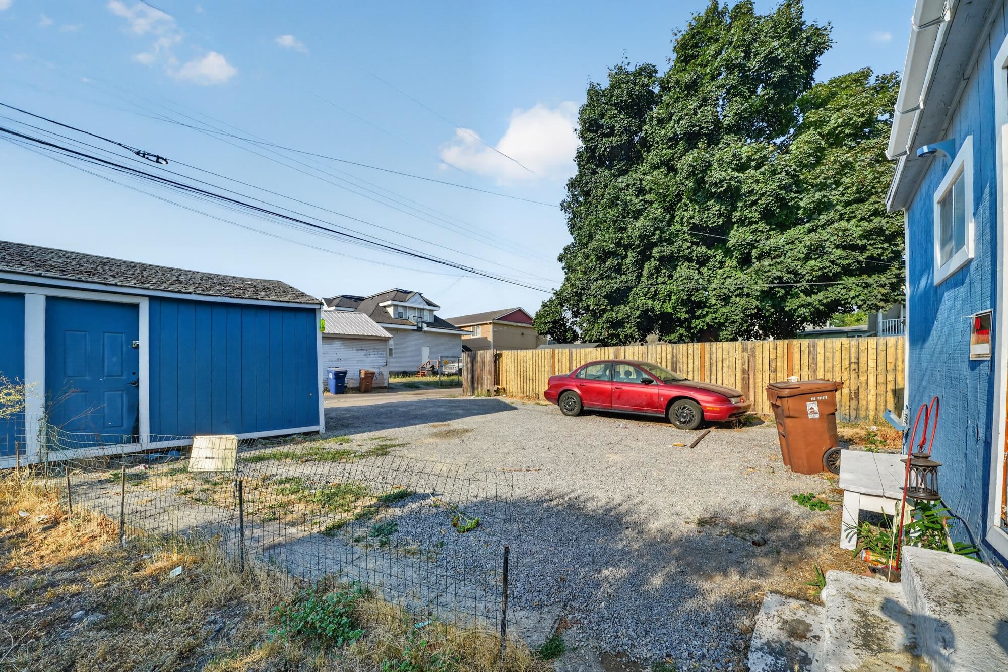 907 W Montgomery Ave - Photo 5