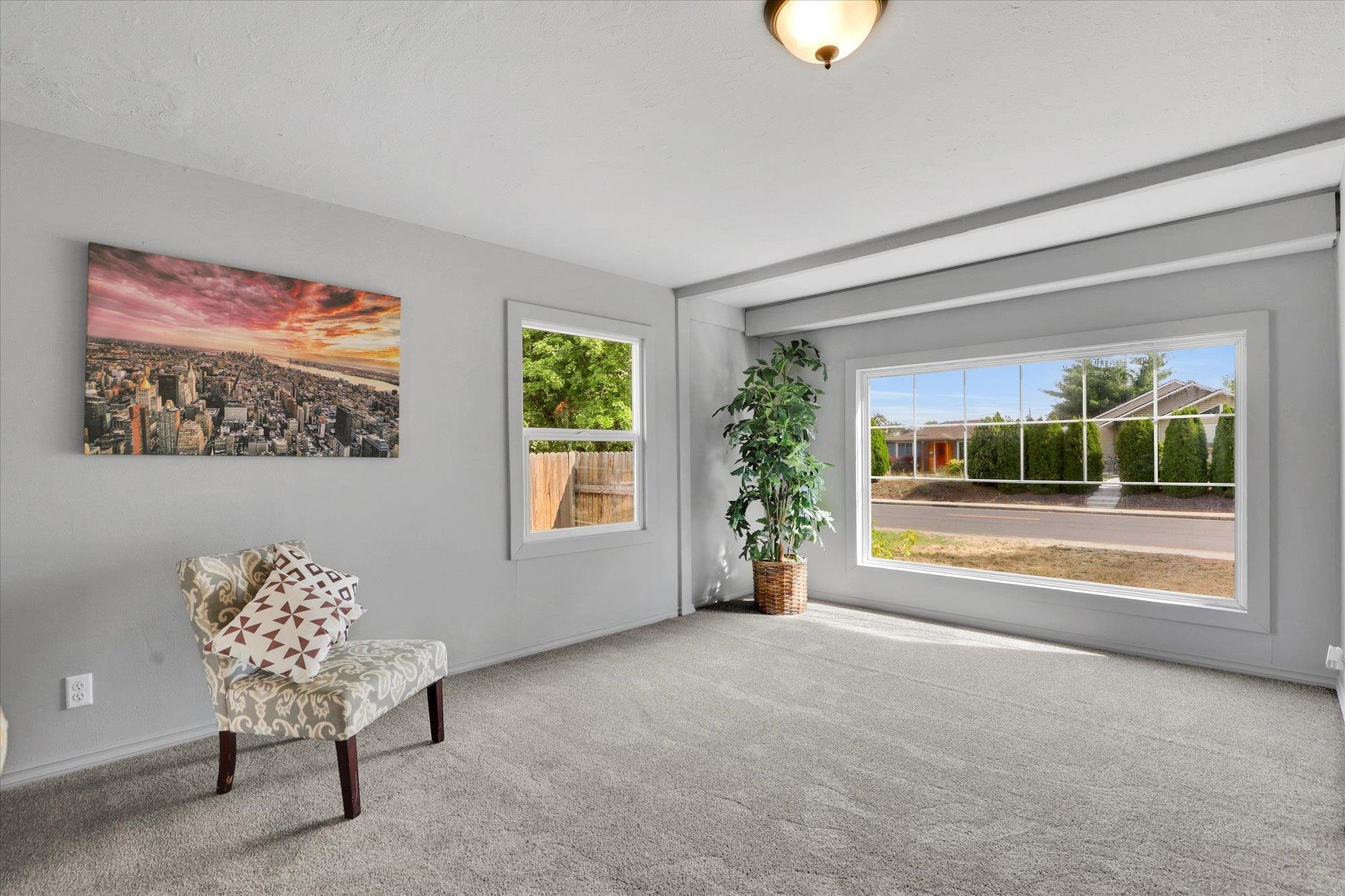 903 E Rowan Ave - Photo 6