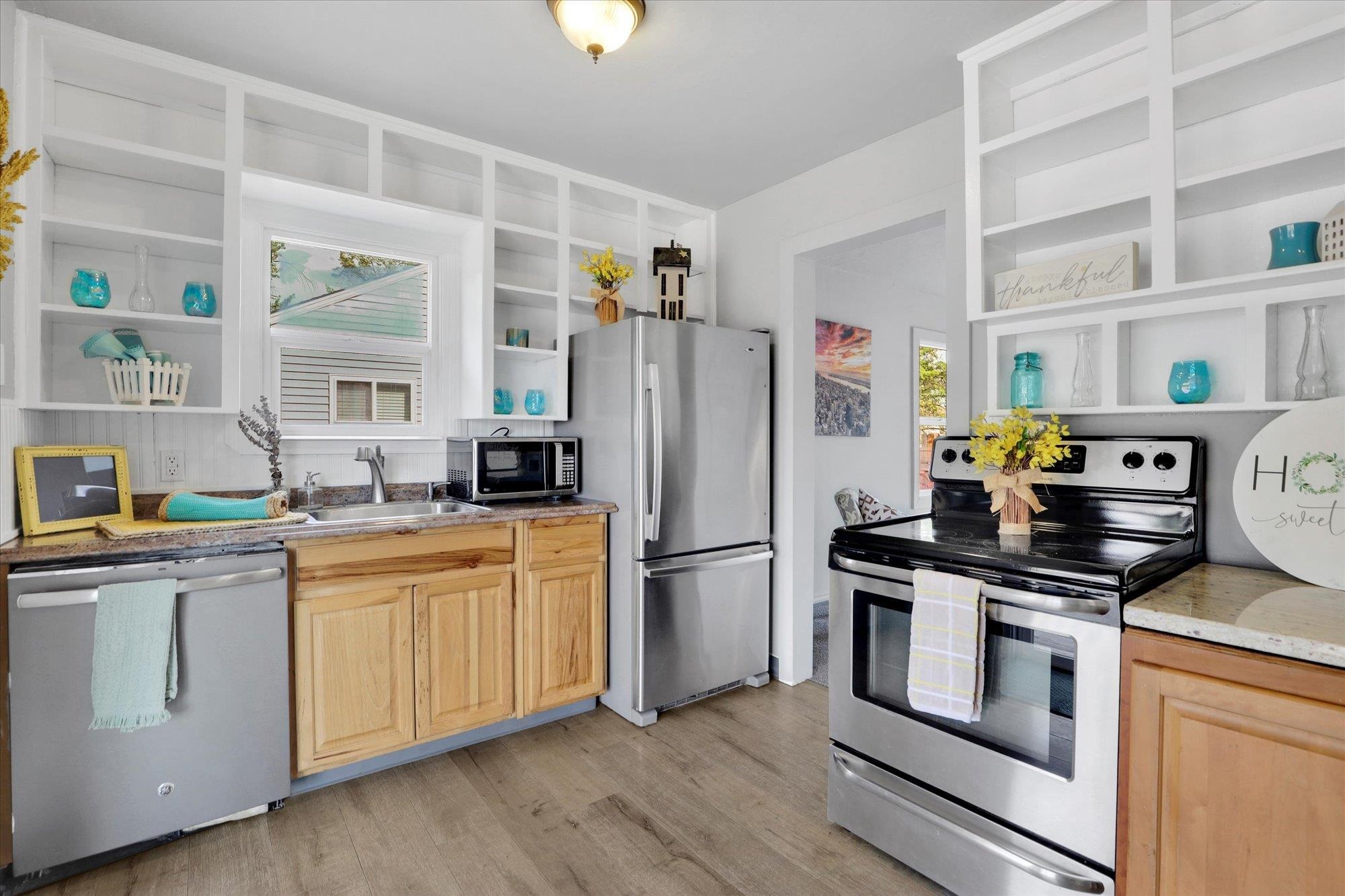 903 E Rowan Ave - Photo 8