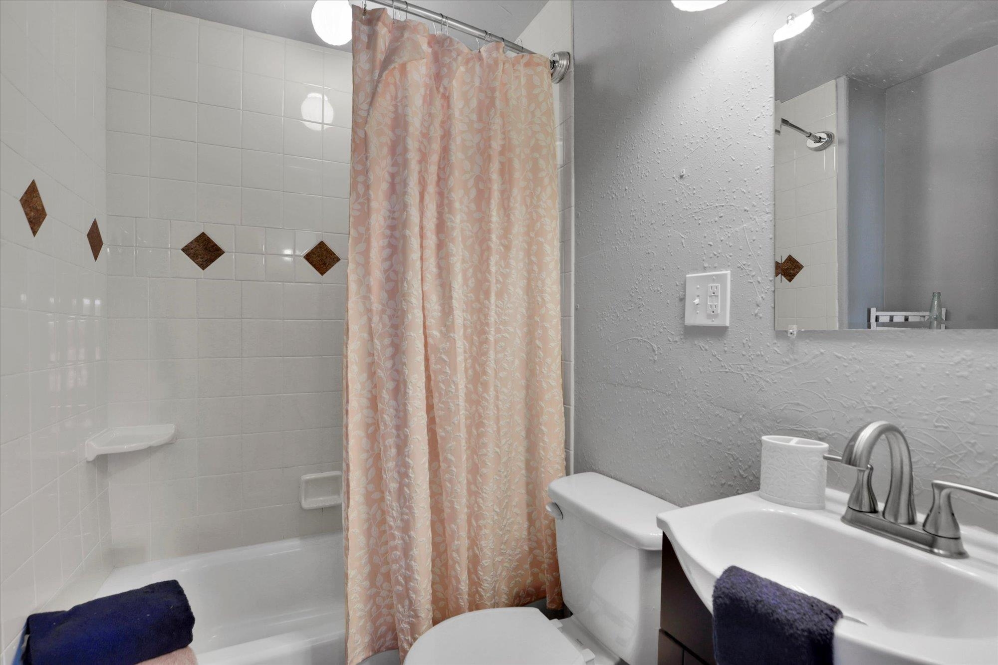 903 E Rowan Ave - Photo 15
