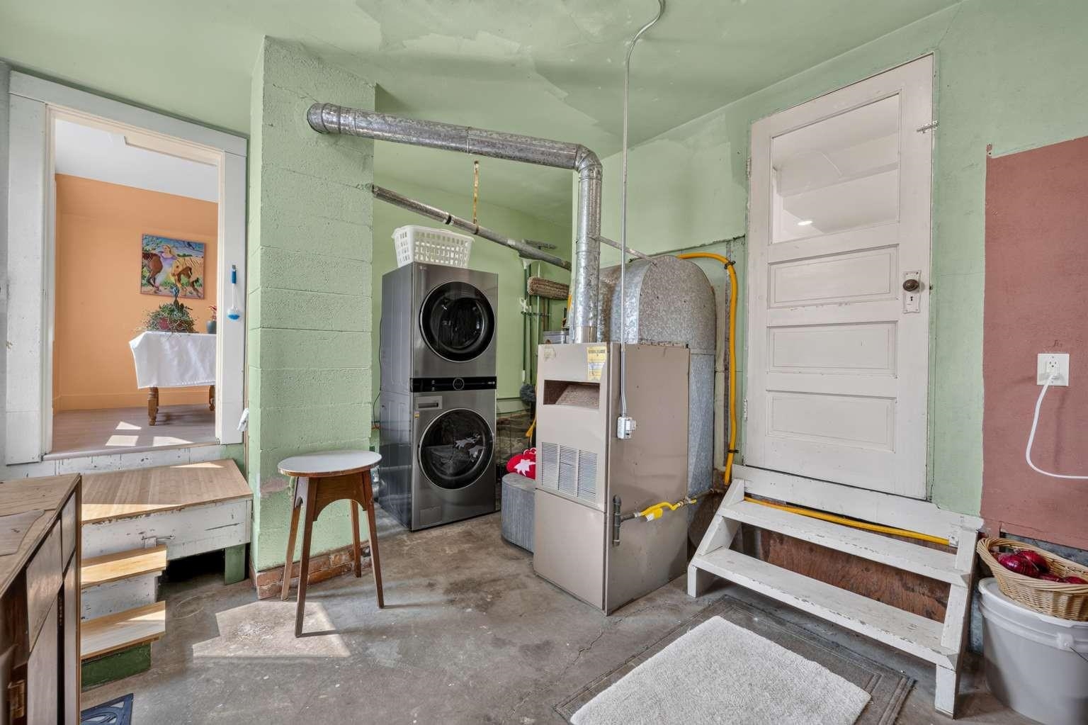 910 N 3rd St - Photo 14