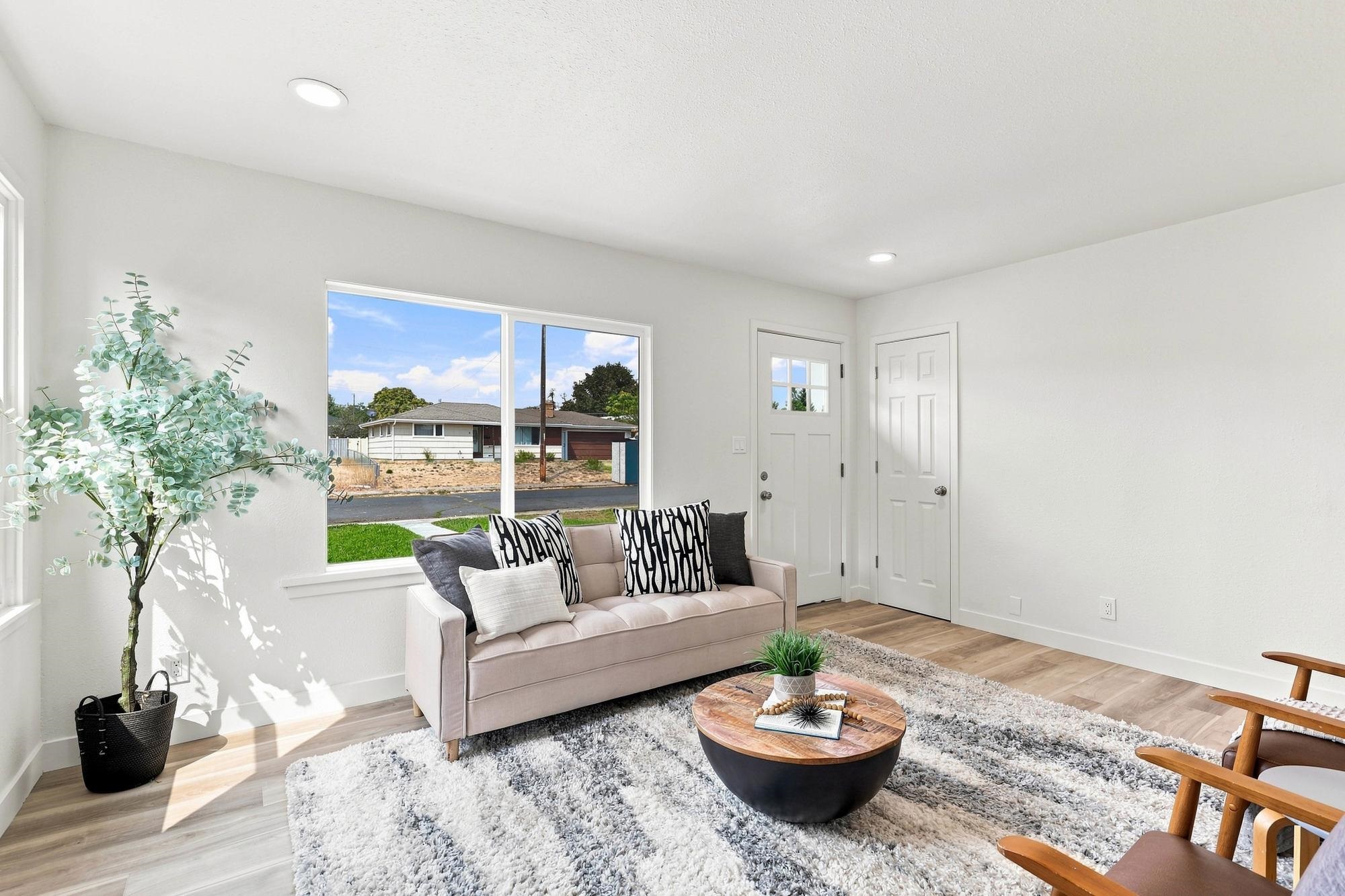 1228 E Garland Ave - Photo 13