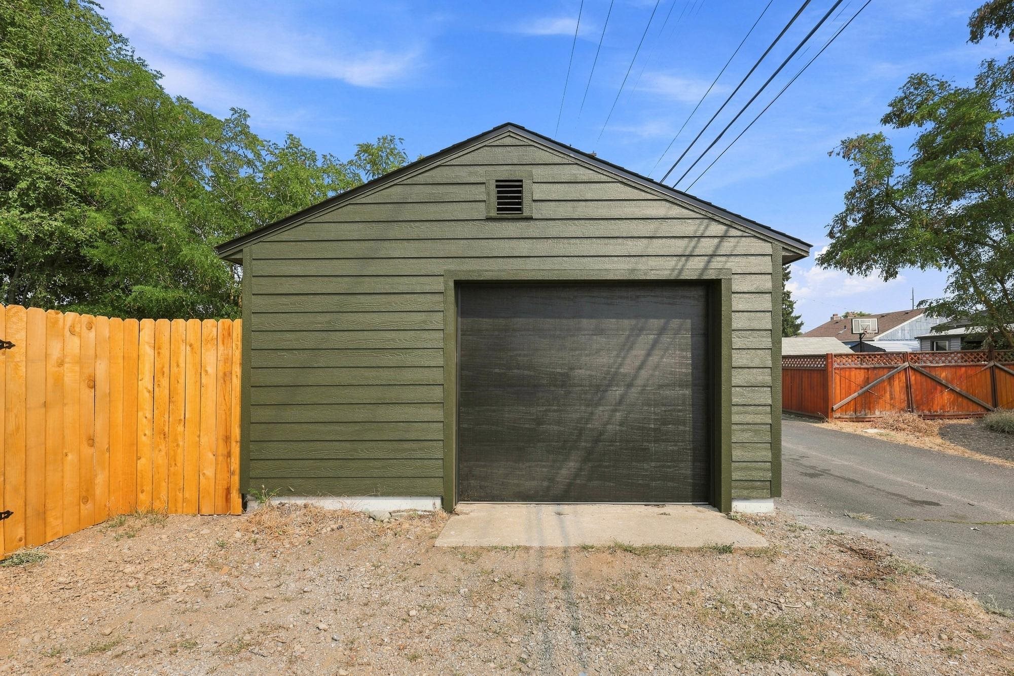 1228 E Garland Ave - Photo 9