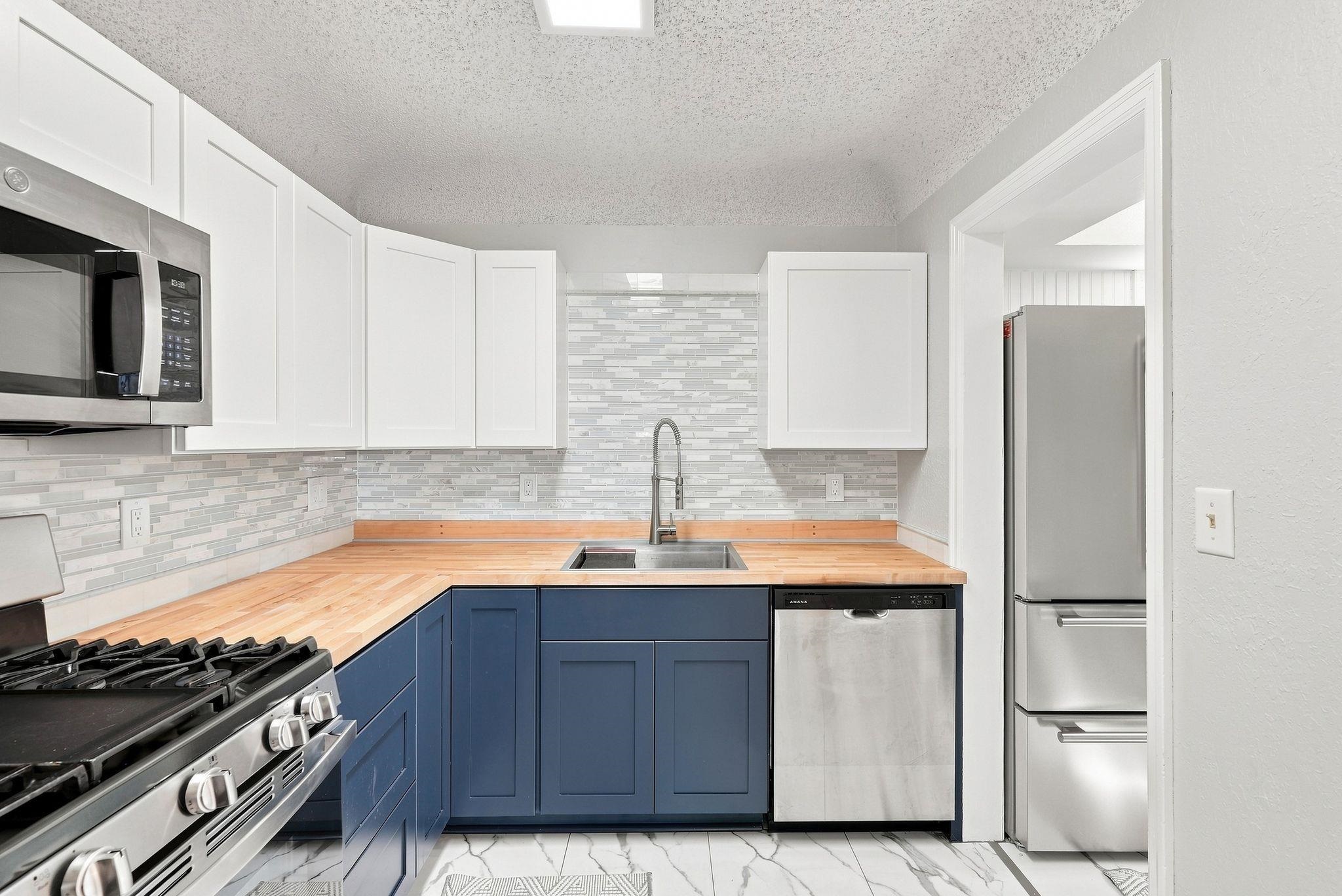 1724 N Lacey St - Photo 4