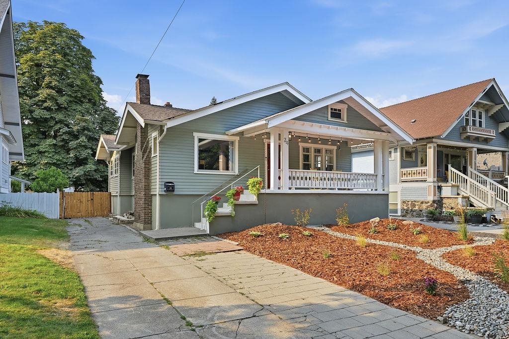 24 E 14TH Ave - Photo 2