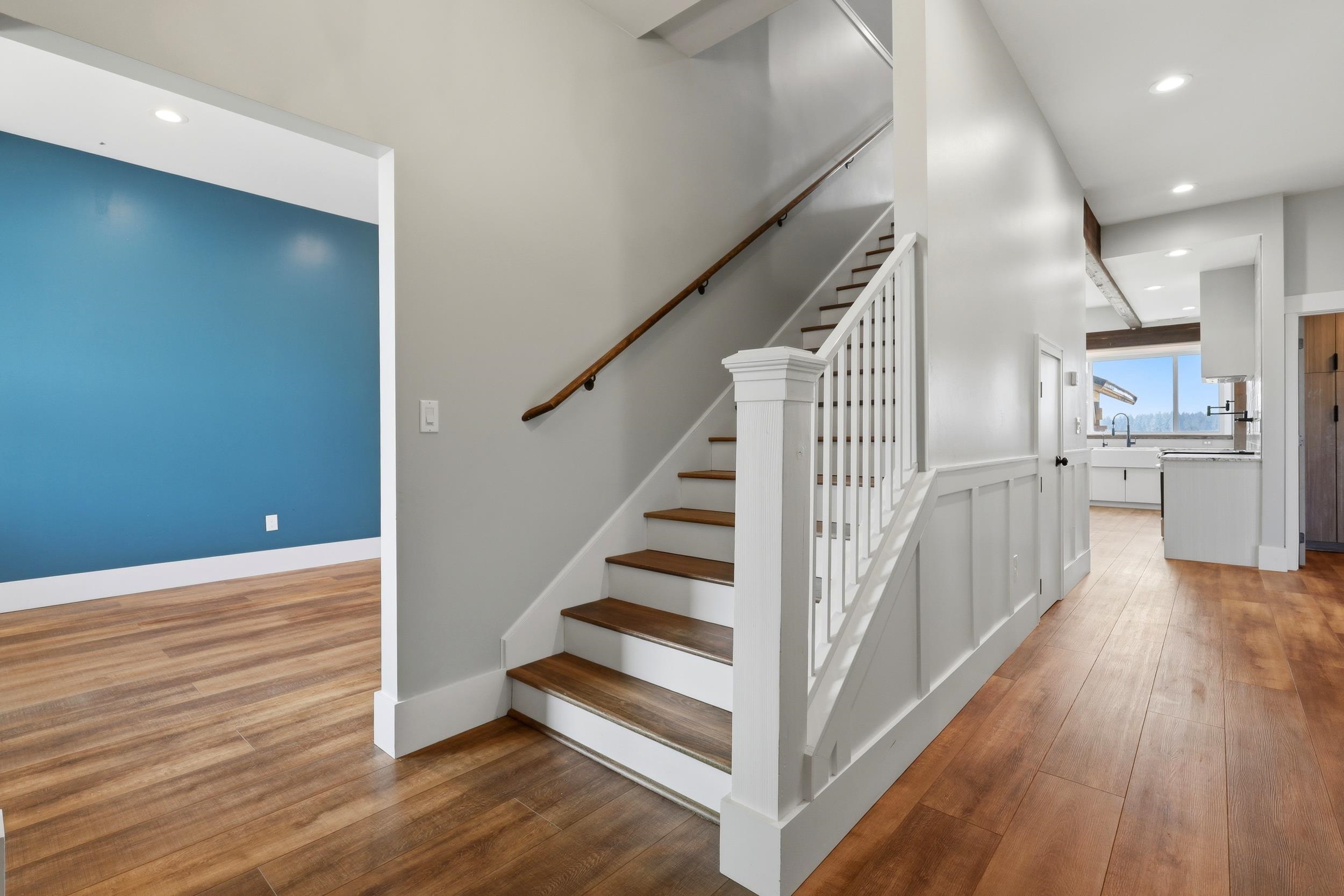 32223 N Division Rd - Photo 4