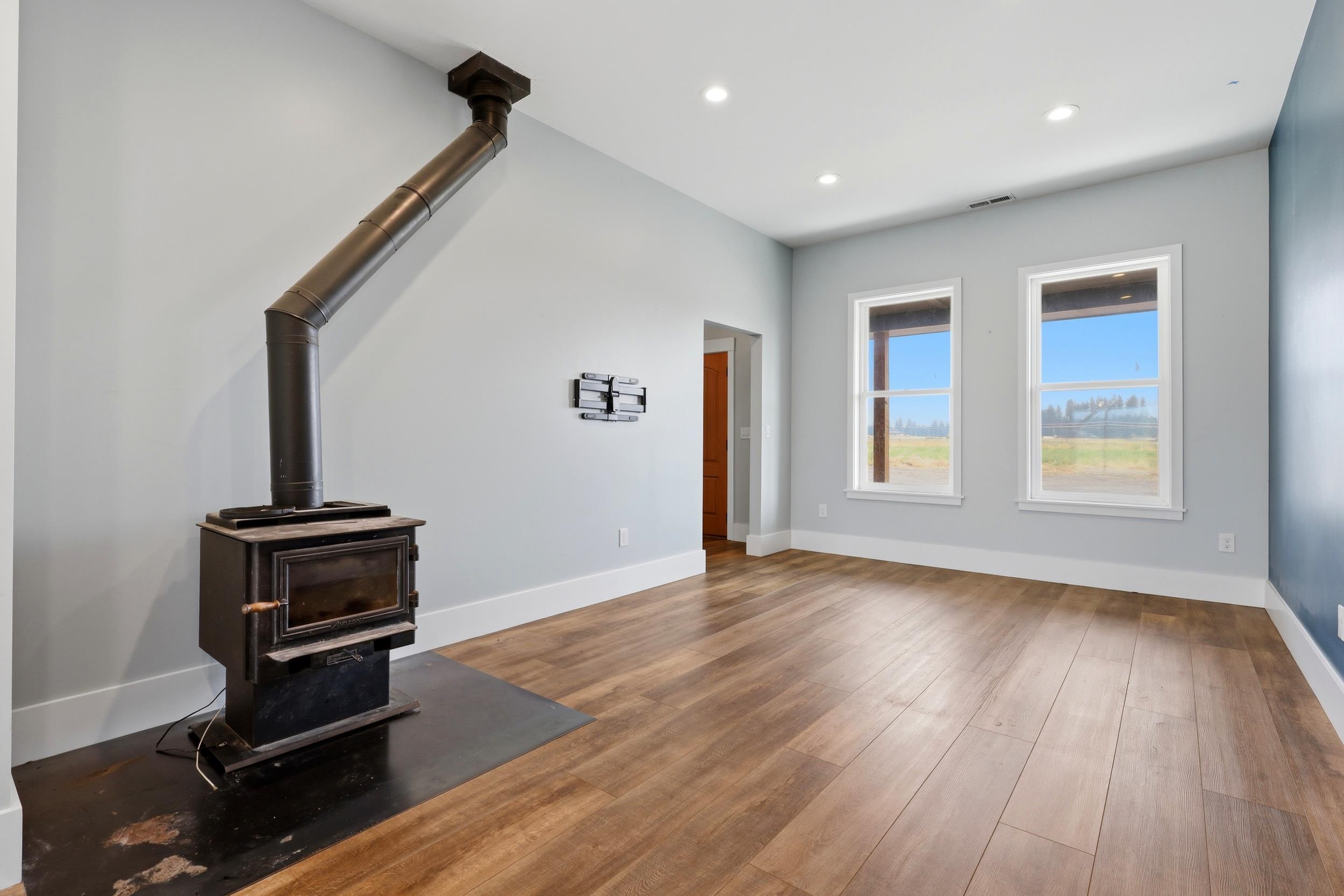 32223 N Division Rd - Photo 16