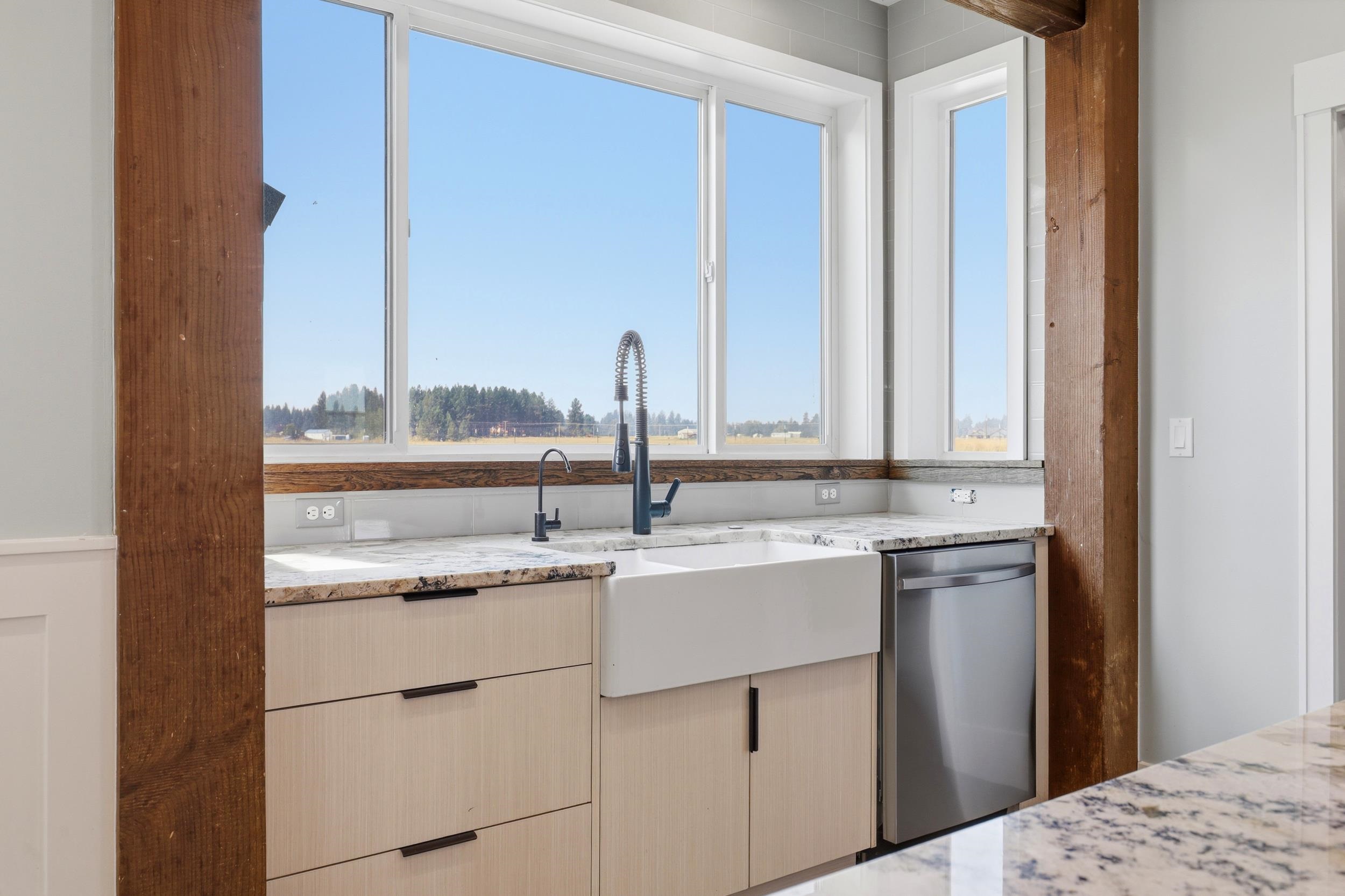 32223 N Division Rd - Photo 10