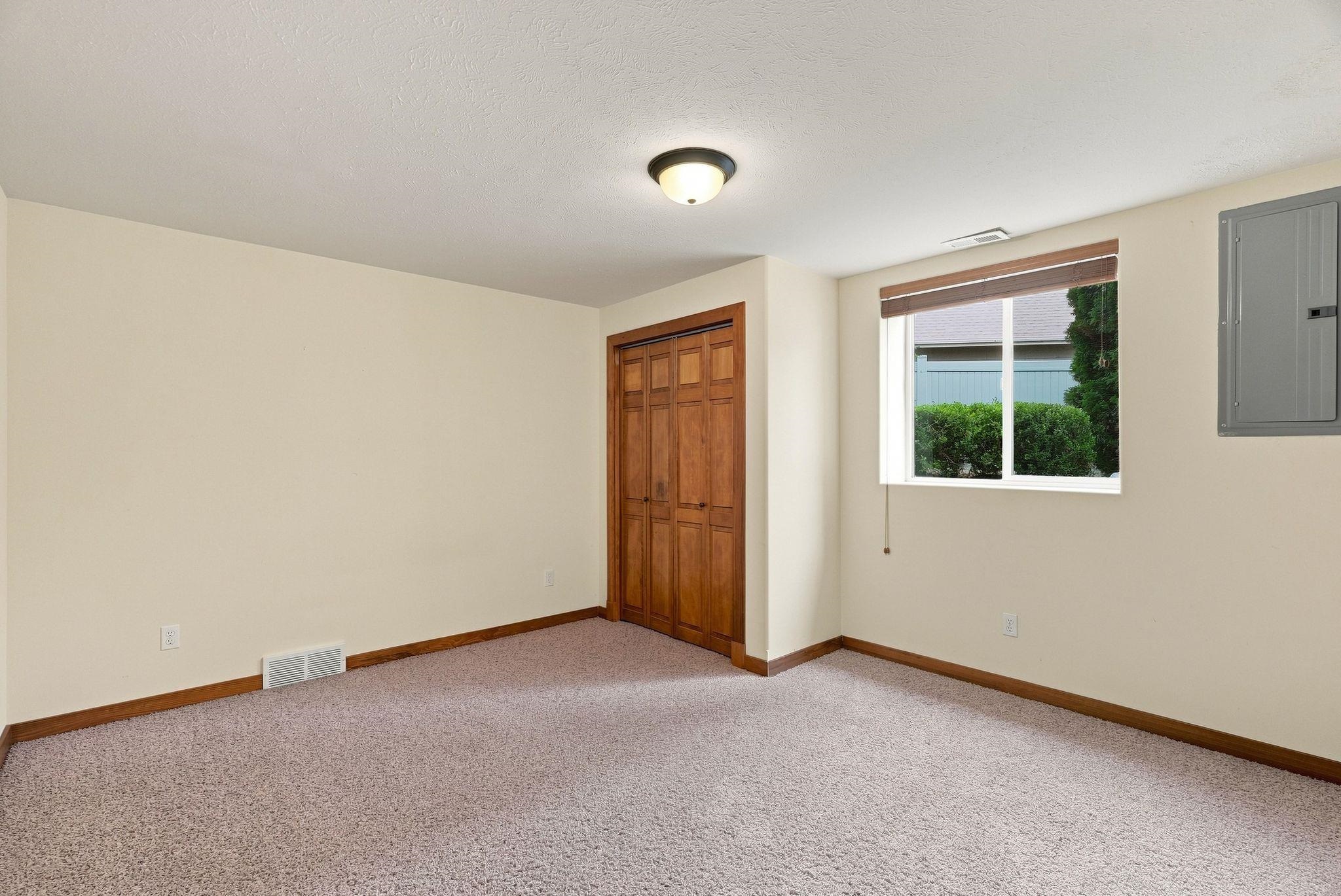 5302 S Bates Dr - Photo 27