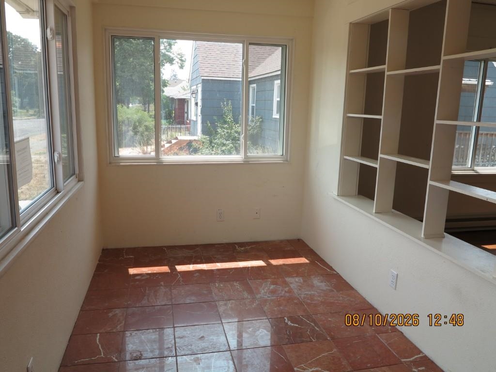 4515 N Stevens St - Photo 3